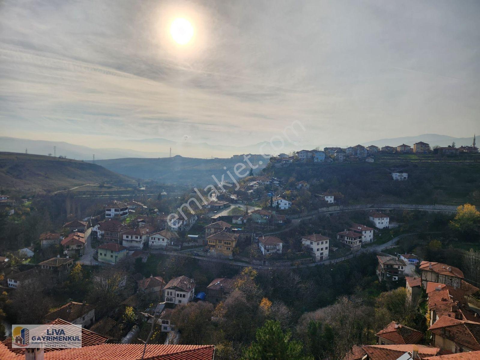 Karabük Safranbolu Çeşme Mahallesinde Tarihi Ev Ve Arsası — fotoğraf 31