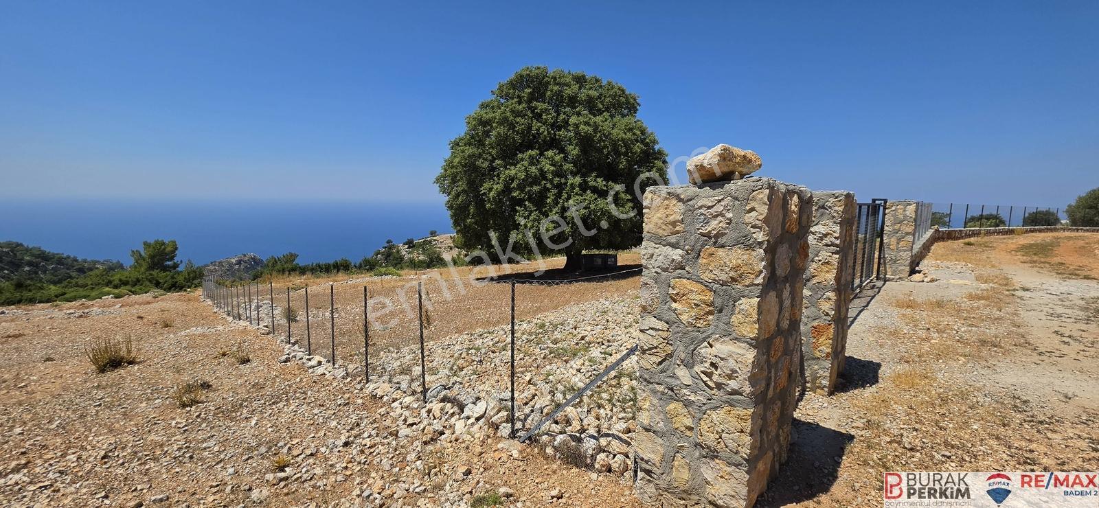 Seydikemer Yediburunlarda 4.138 M² Deniz Manzaralı Satılık Tarla