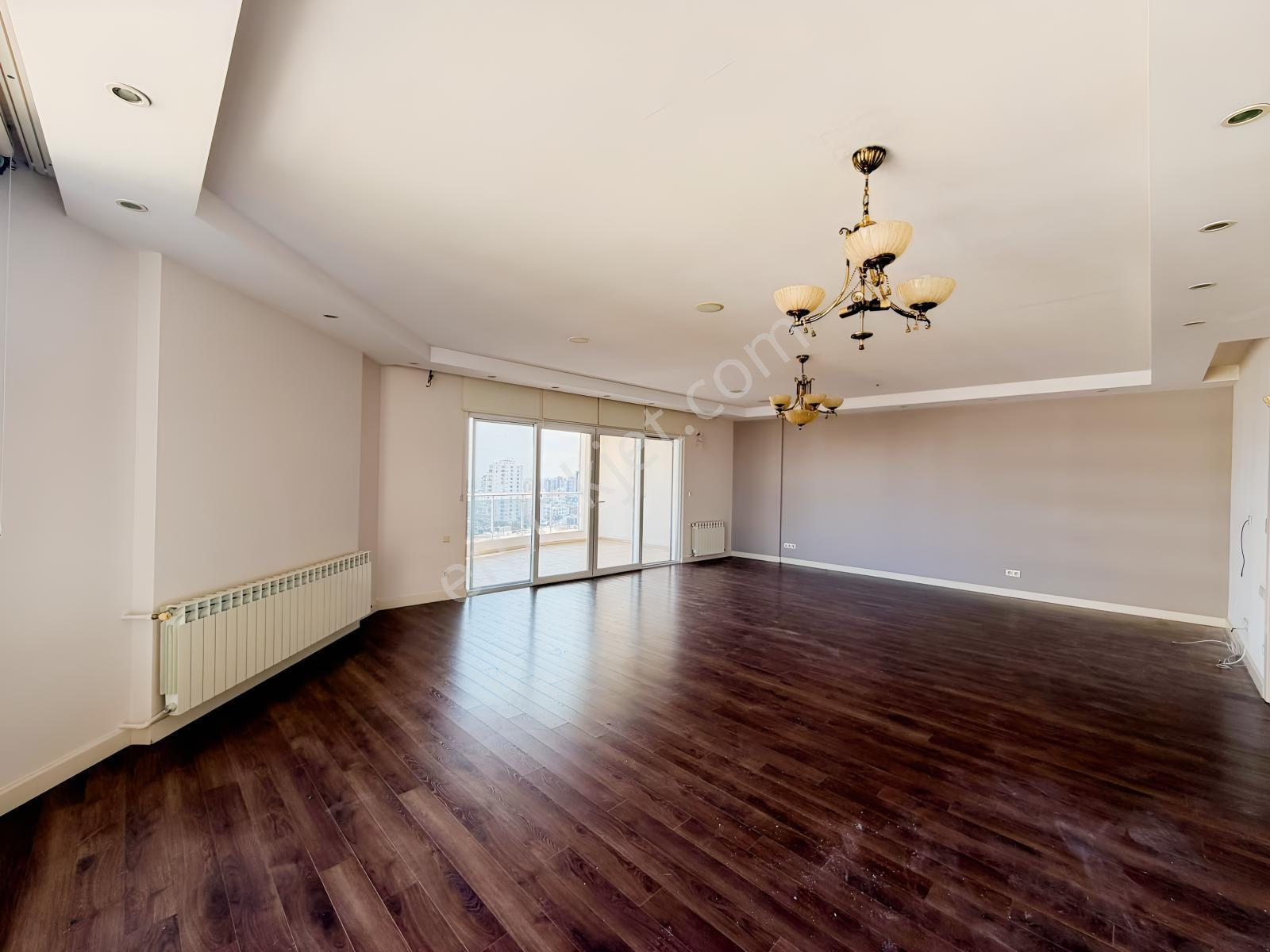 Remax Palm'den Fuatmorel Mah. Lemontri Sit.'de Prestijli 4+1 — fotoğraf 15