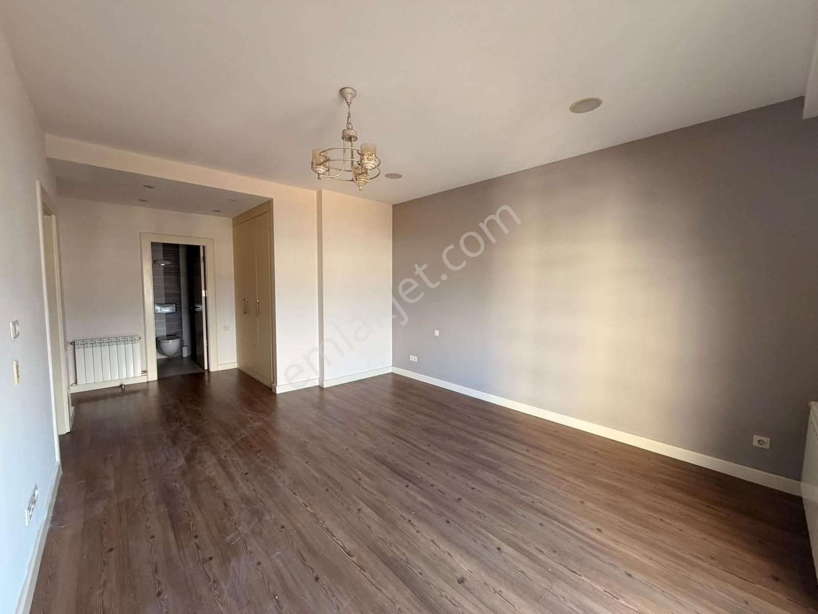 Remax Palm'den Fuatmorel Mah. Lemontri Sit.'de Prestijli 4+1 — fotoğraf 23