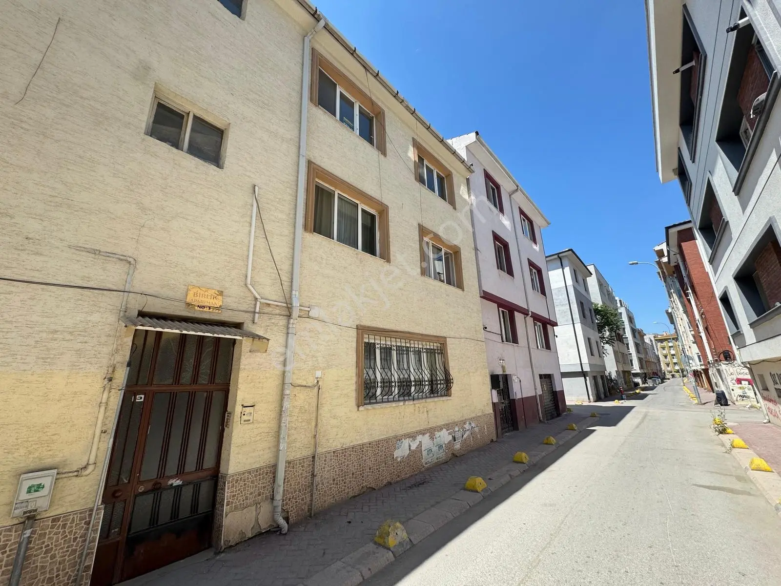 Rw Detay'dan Eskibağlar Mah.(collesium Arkası)satılık 2+1 Daire — fotoğraf 3