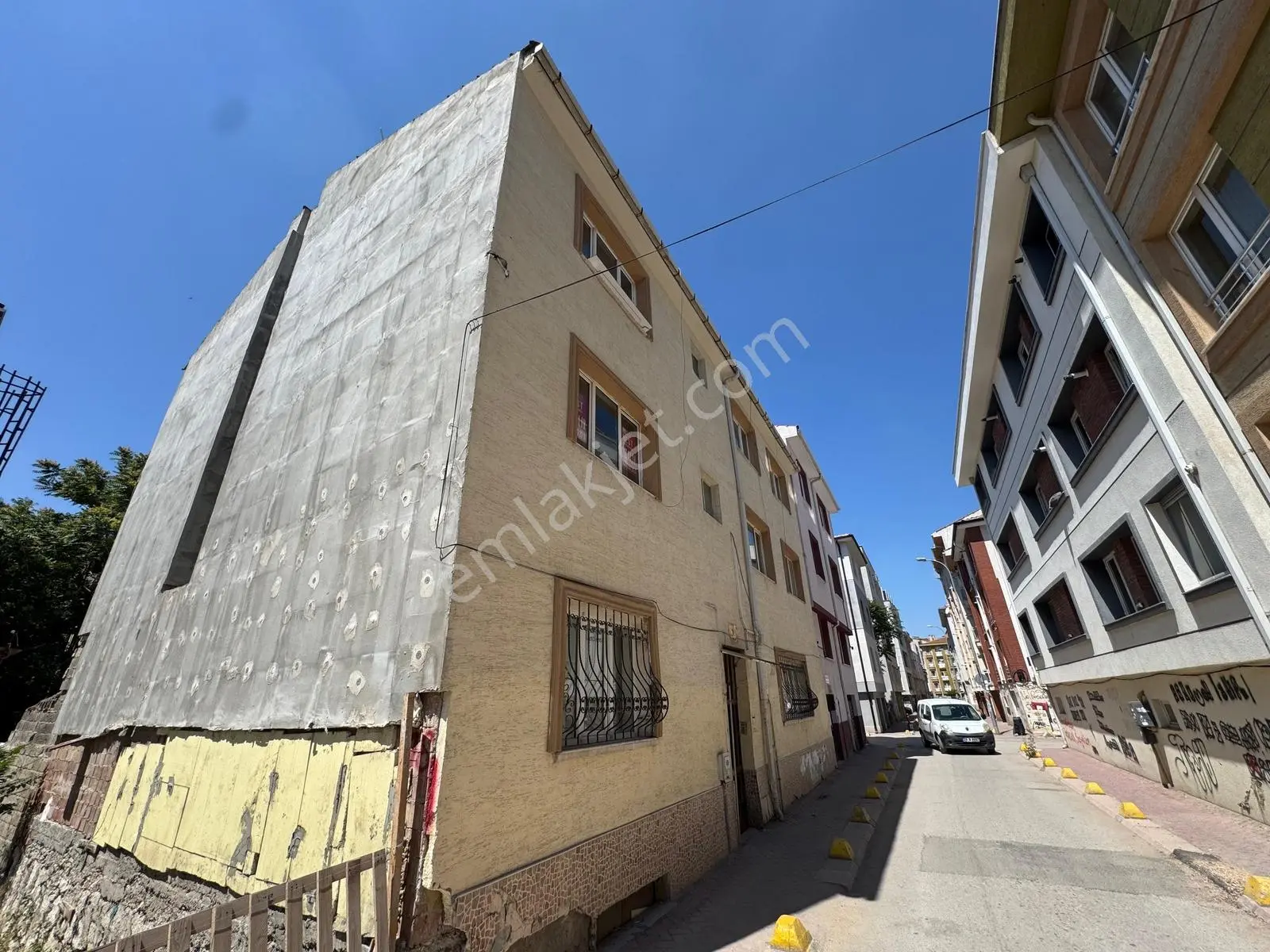 Rw Detay'dan Eskibağlar Mah.(collesium Arkası)satılık 2+1 Daire — fotoğraf 4