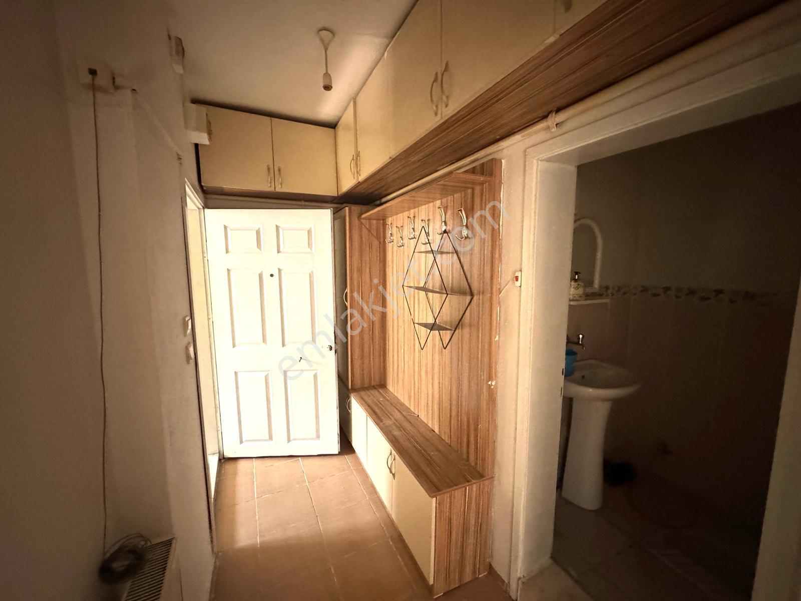 Rw Detay'dan Eskibağlar Mah.(collesium Arkası)satılık 2+1 Daire — fotoğraf 9