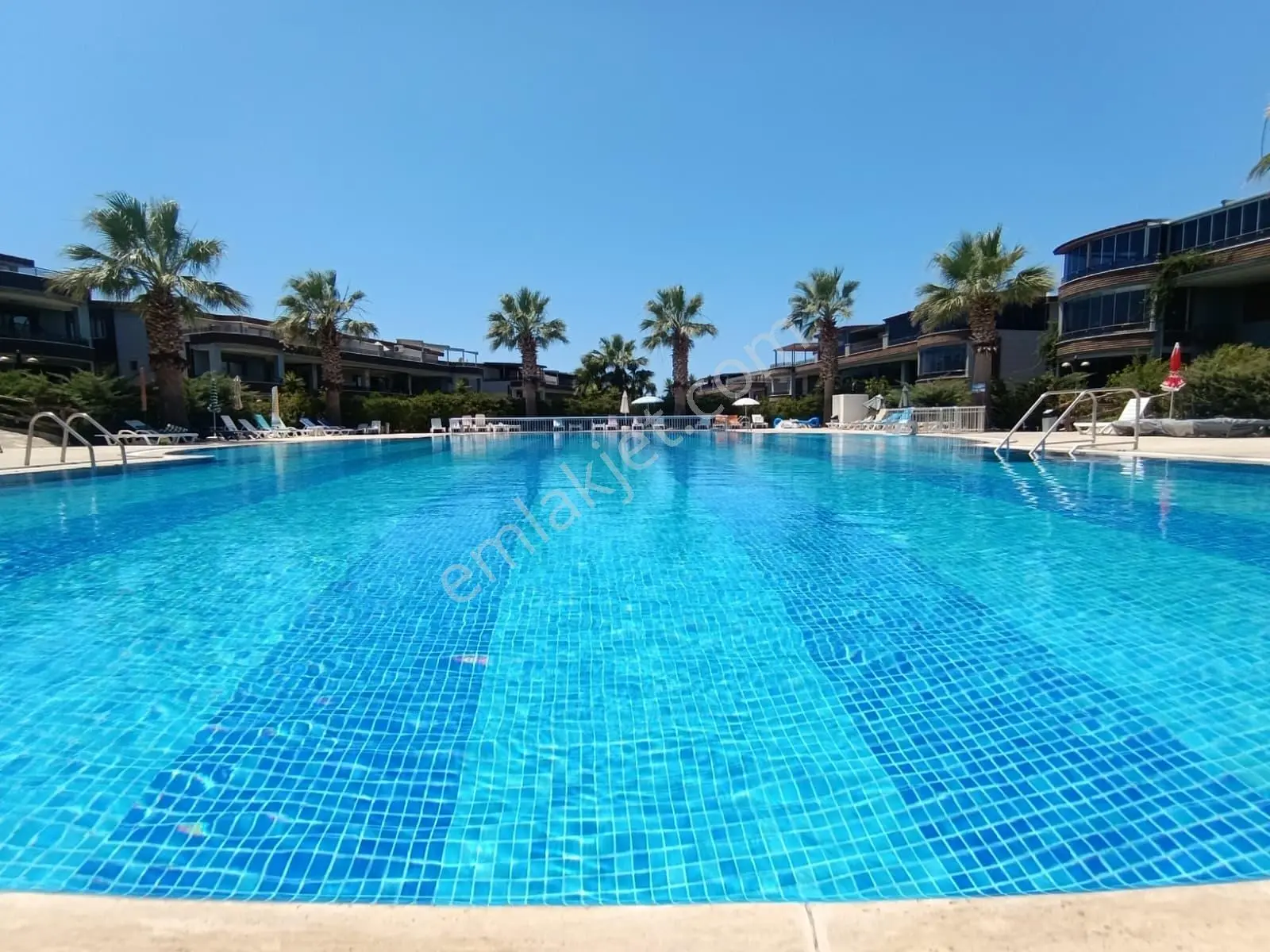 Didim'İn En Prestijli Sitesinde Tam Konforlu 4+1 Dubleks