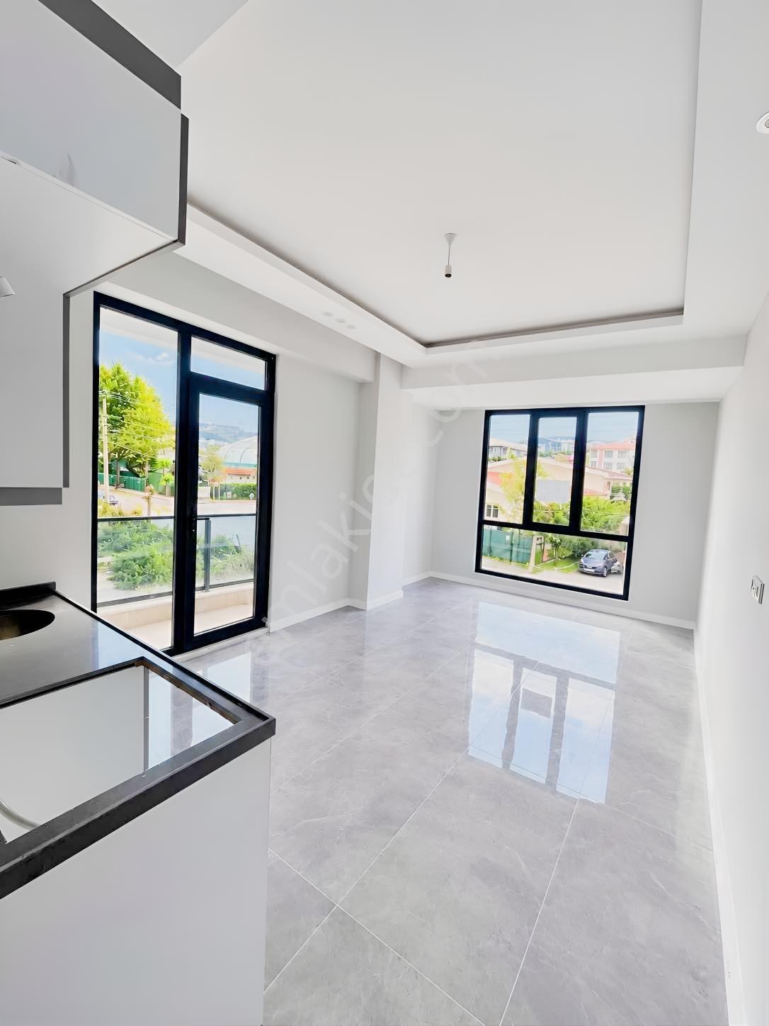 Adnan Menderes Mh.Sinin En Güzel Konumunda 1+1 Kiralık Daire