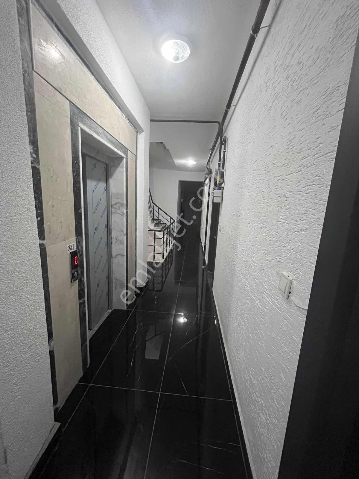 Adnan Menderes Mh.sinin En Güzel Konumunda 1+1 Kiralık Daire — fotoğraf 8