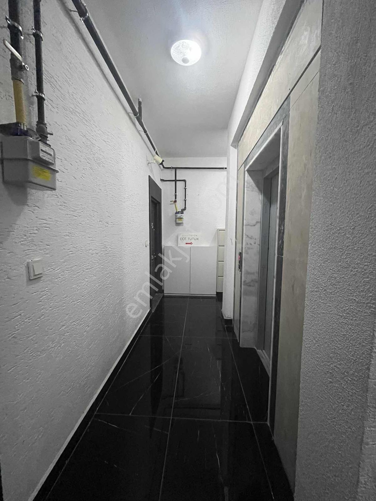 Adnan Menderes Mh.sinin En Güzel Konumunda 1+1 Kiralık Daire — fotoğraf 9