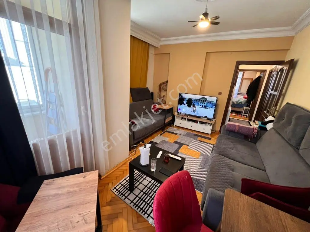 Kaçmaz'dan İdealtepe'de Asansörlü A. Mutfaklı,geniş,balkonlu 1+1 — fotoğraf 9
