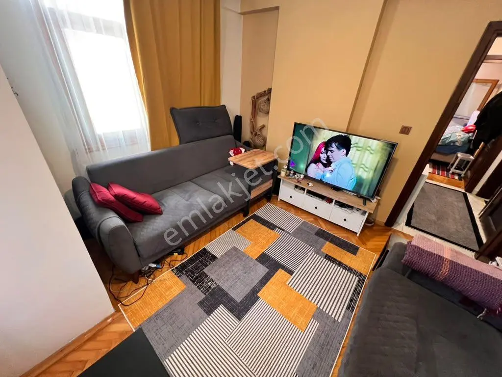 Kaçmaz'dan İdealtepe'de Asansörlü A. Mutfaklı,geniş,balkonlu 1+1 — fotoğraf 11