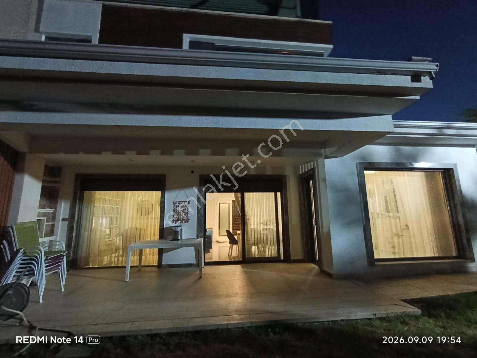 Turyap Kurtuluş'tan Orhangazi'de Havuzlu Sitede Tripleks Villa — fotoğraf 4