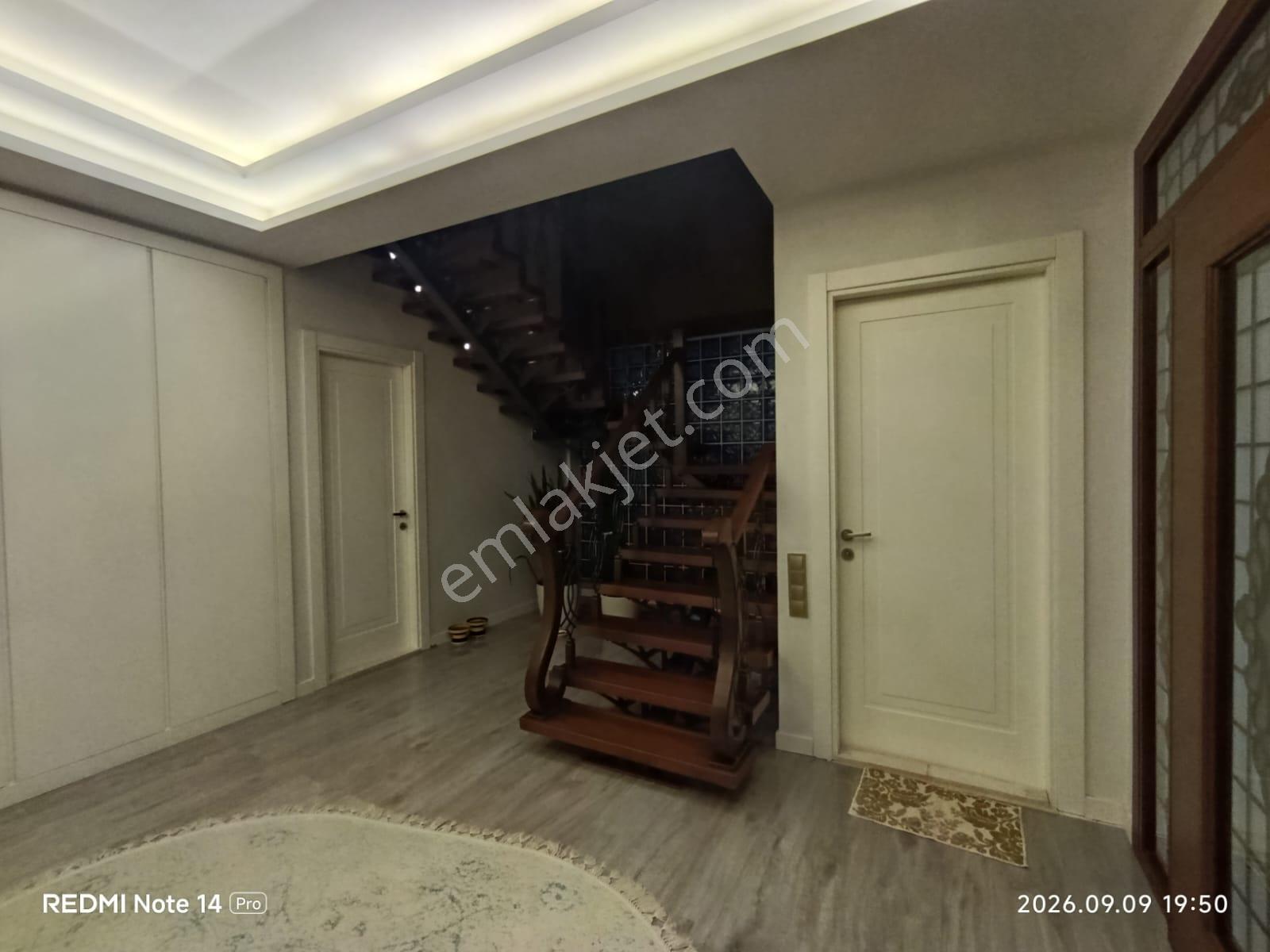 Turyap Kurtuluş'tan Orhangazi'de Havuzlu Sitede Tripleks Villa — fotoğraf 7