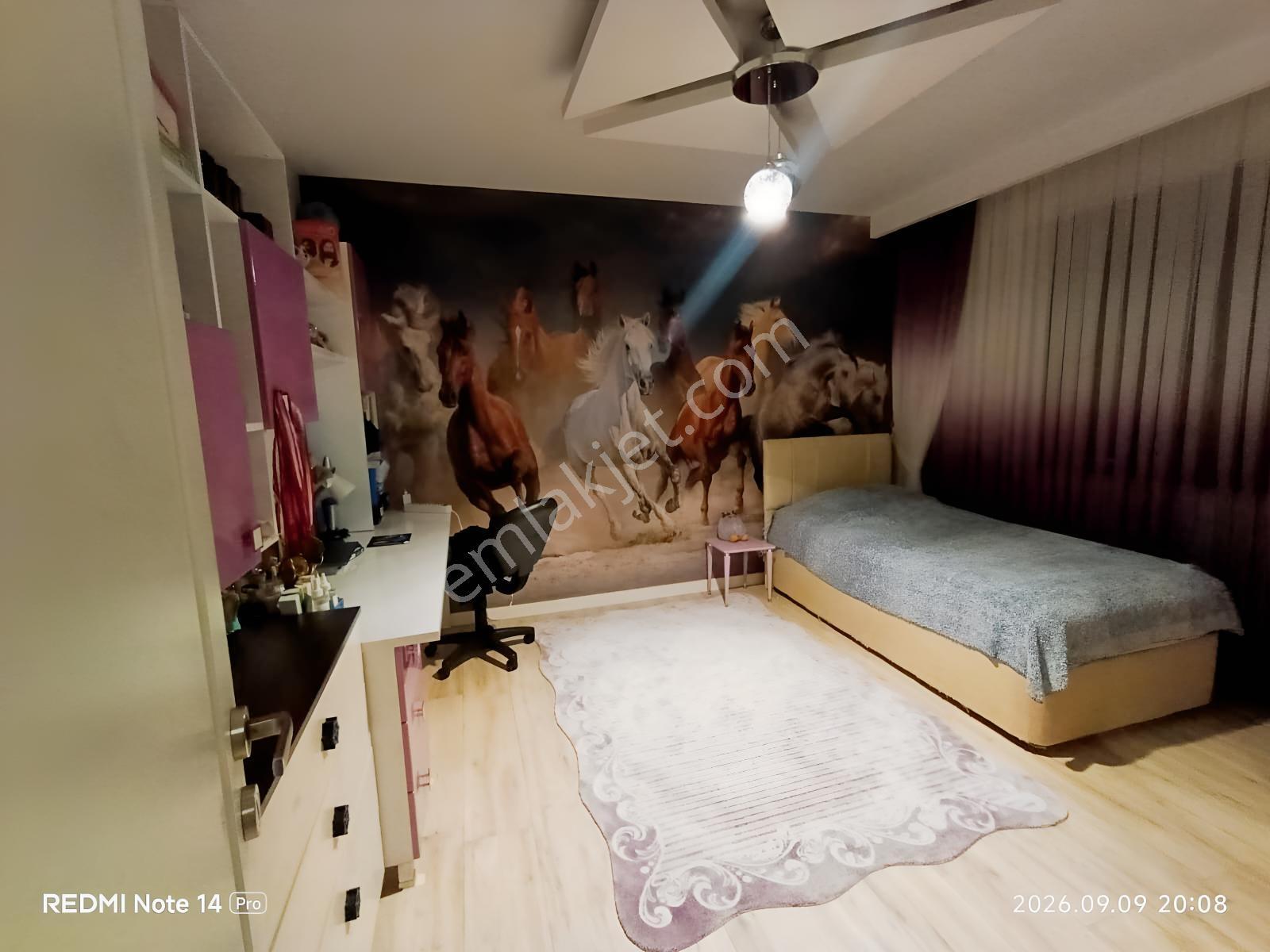 Turyap Kurtuluş'tan Orhangazi'de Havuzlu Sitede Tripleks Villa — fotoğraf 26