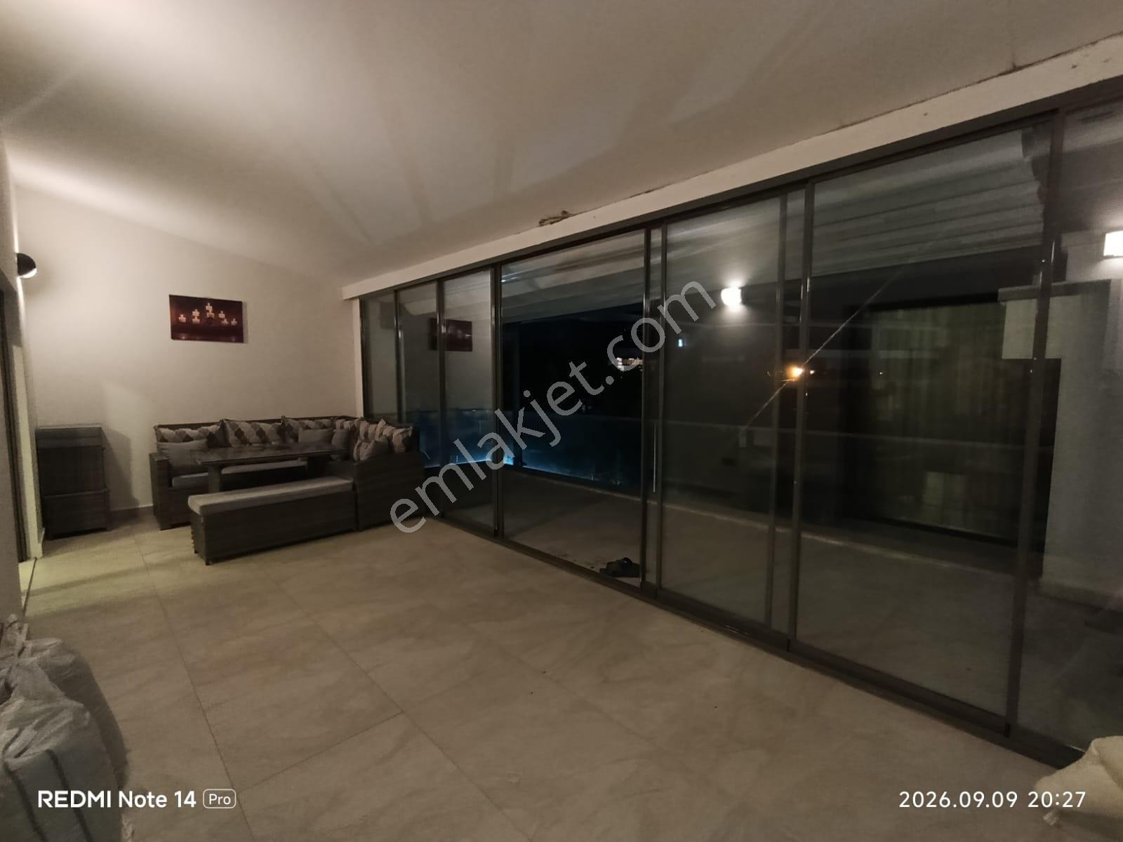 Turyap Kurtuluş'tan Orhangazi'de Havuzlu Sitede Tripleks Villa — fotoğraf 33