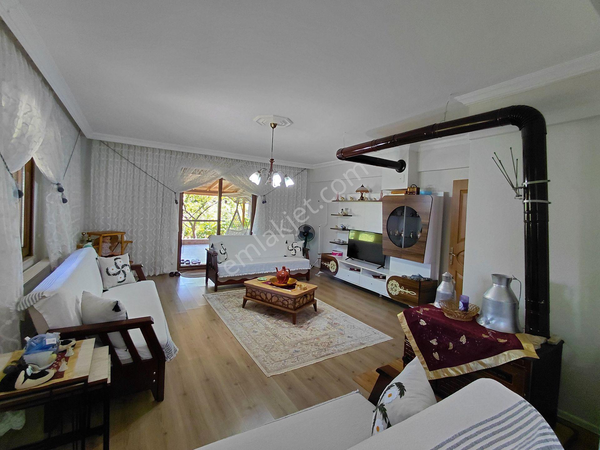 Kandıra Karaağaç' Ta 1280m² Arsa İçinde Hazır Bahçeli Villa — fotoğraf 2
