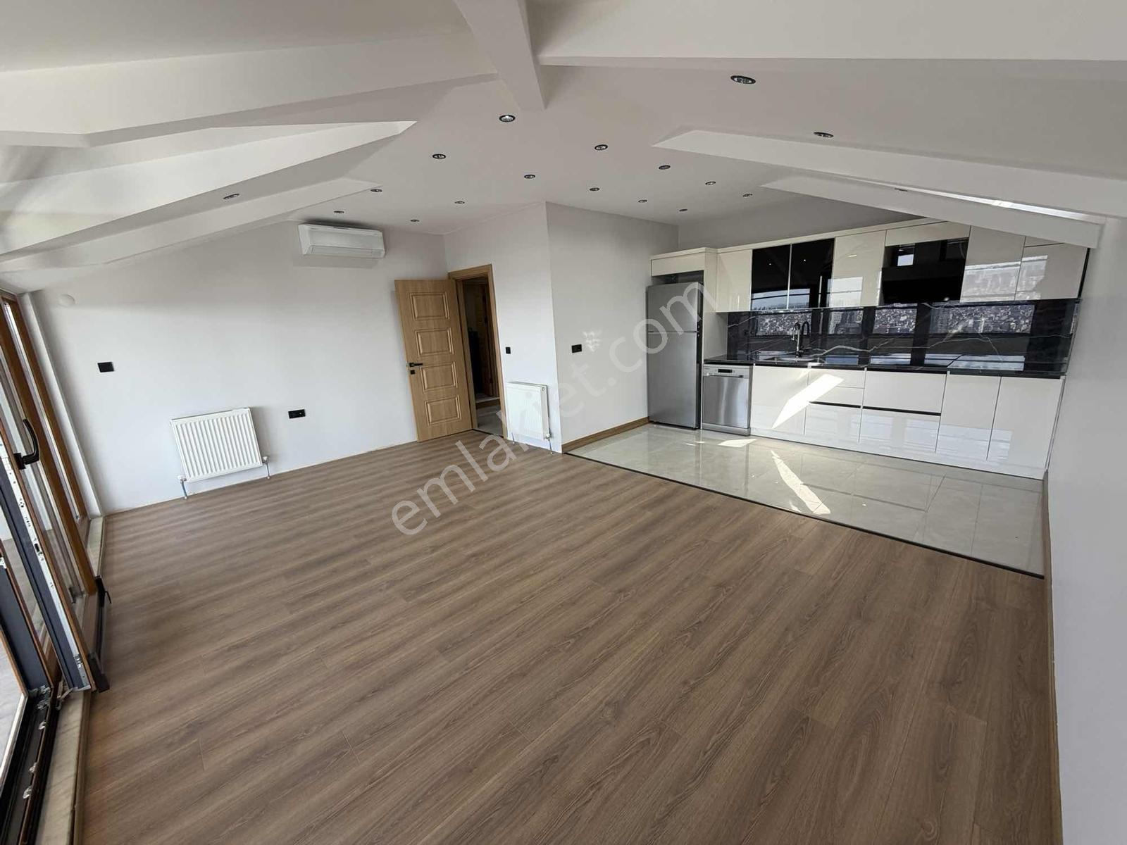Mahmutbey - Güneşli / 4+2 272 M² / Özelyapım Dublex / Revan Park — fotoğraf 10