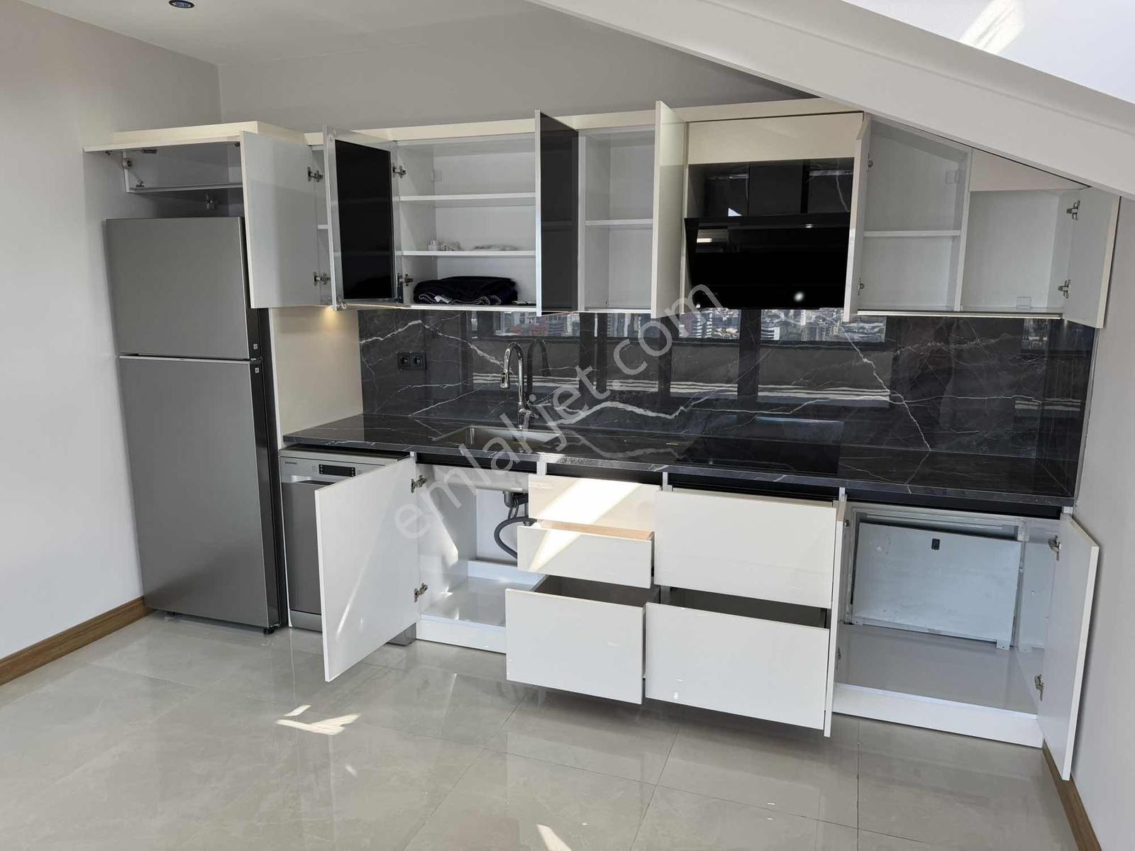 Mahmutbey - Güneşli / 4+2 272 M² / Özelyapım Dublex / Revan Park — fotoğraf 14