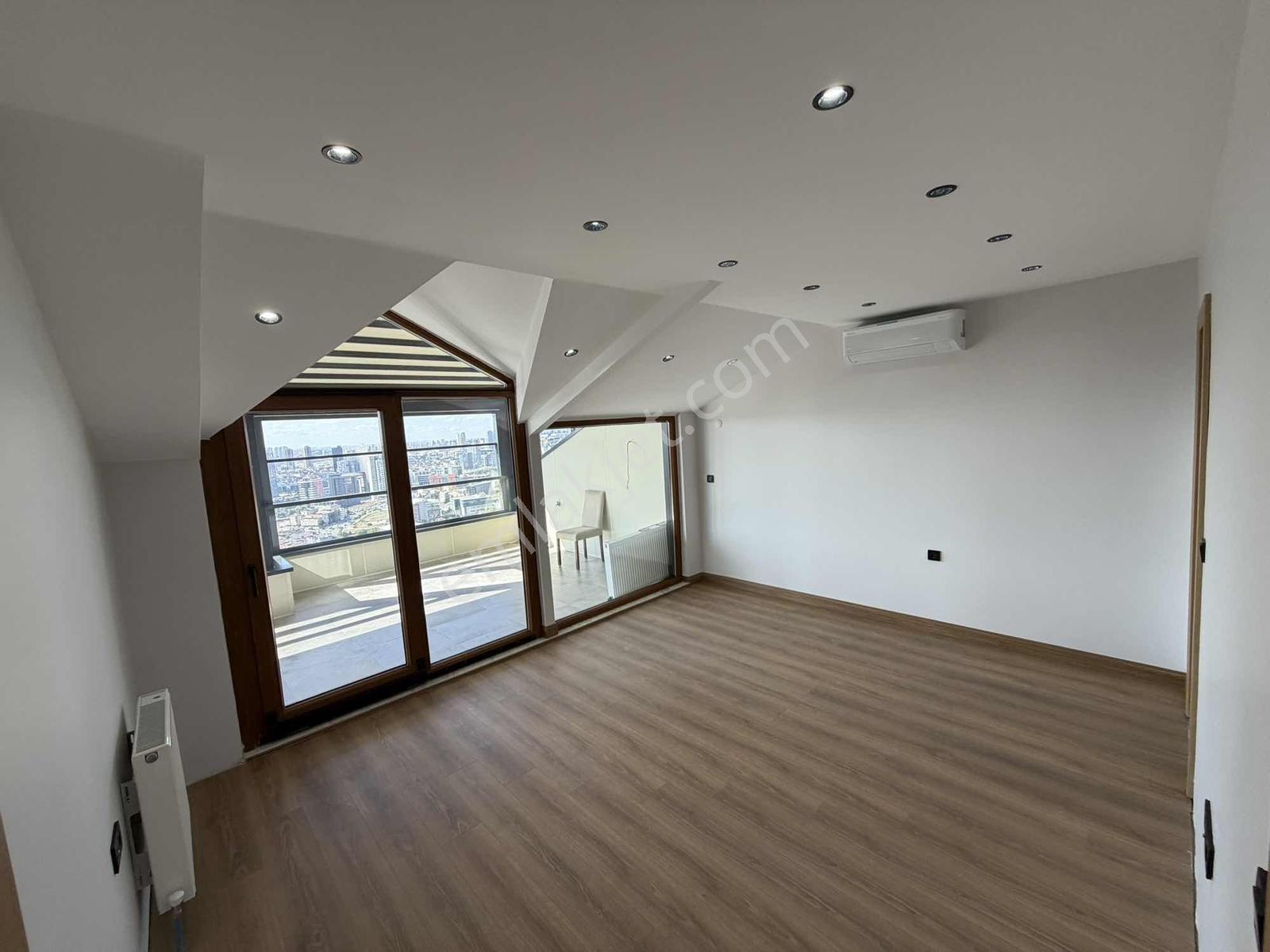 Mahmutbey - Güneşli / 4+2 272 M² / Özelyapım Dublex / Revan Park — fotoğraf 16