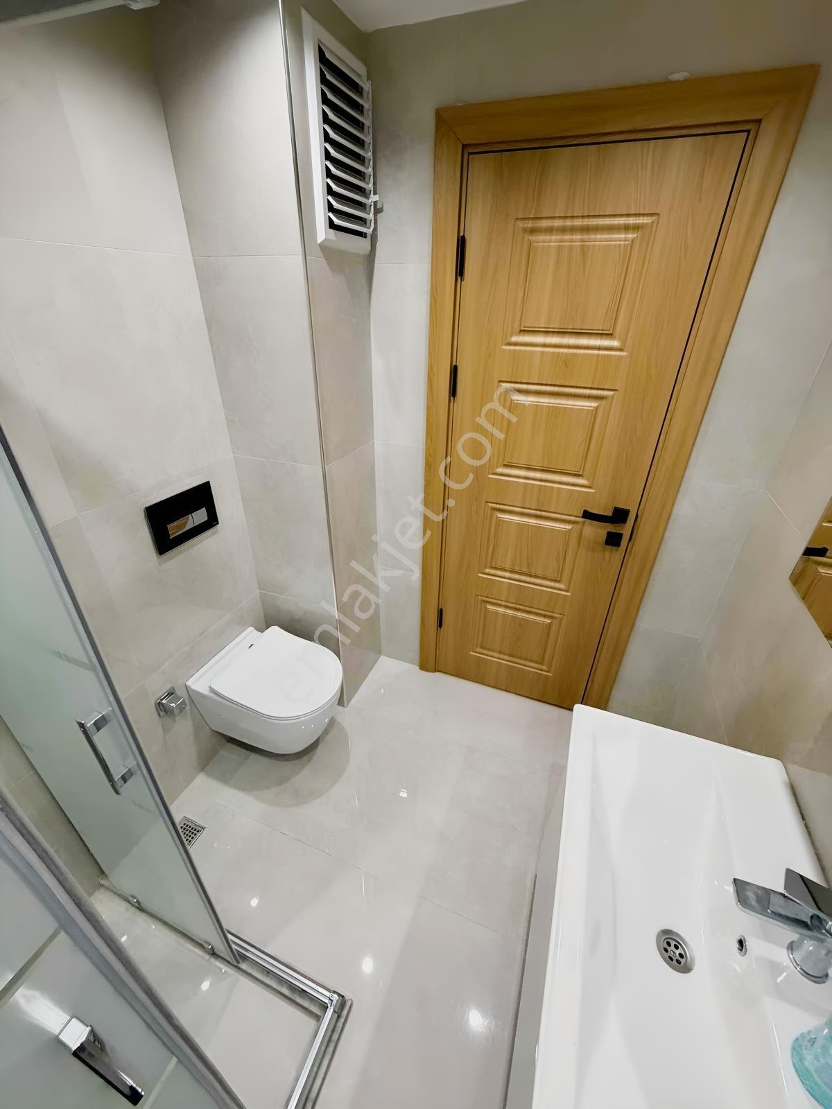 Mahmutbey - Güneşli / 4+2 272 M² / Özelyapım Dublex / Revan Park — fotoğraf 20