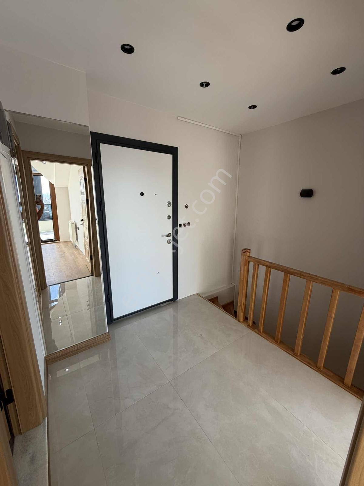 Mahmutbey - Güneşli / 4+2 272 M² / Özelyapım Dublex / Revan Park — fotoğraf 25