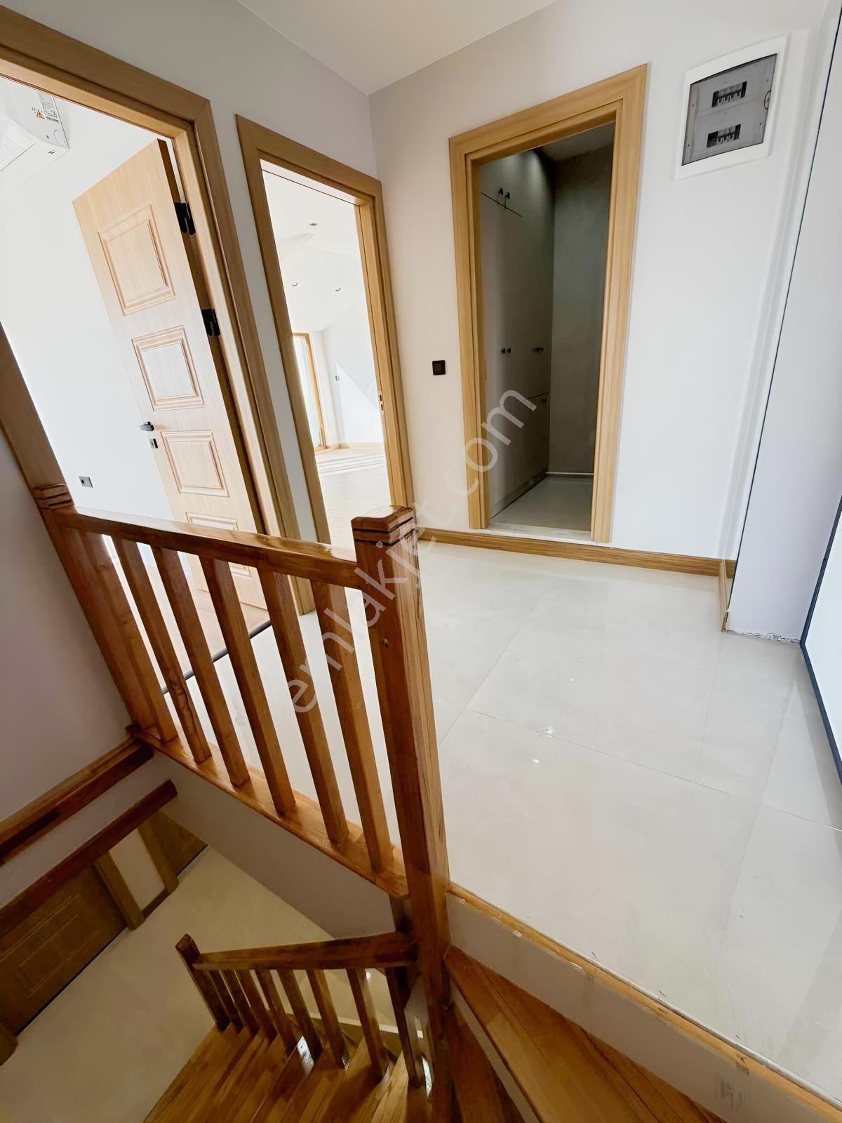 Mahmutbey - Güneşli / 4+2 272 M² / Özelyapım Dublex / Revan Park — fotoğraf 26