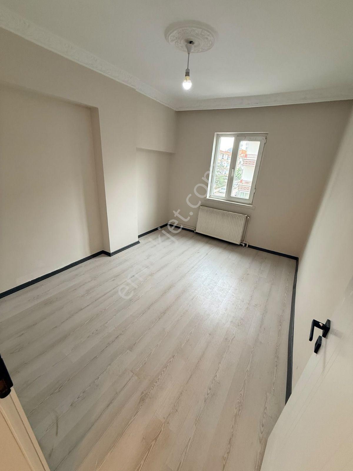 Akşemsettin Mah'de 3+1 Satılık Ara Kat Ön Cephe Bağımsız Full Yapılı Daire — fotoğraf 21
