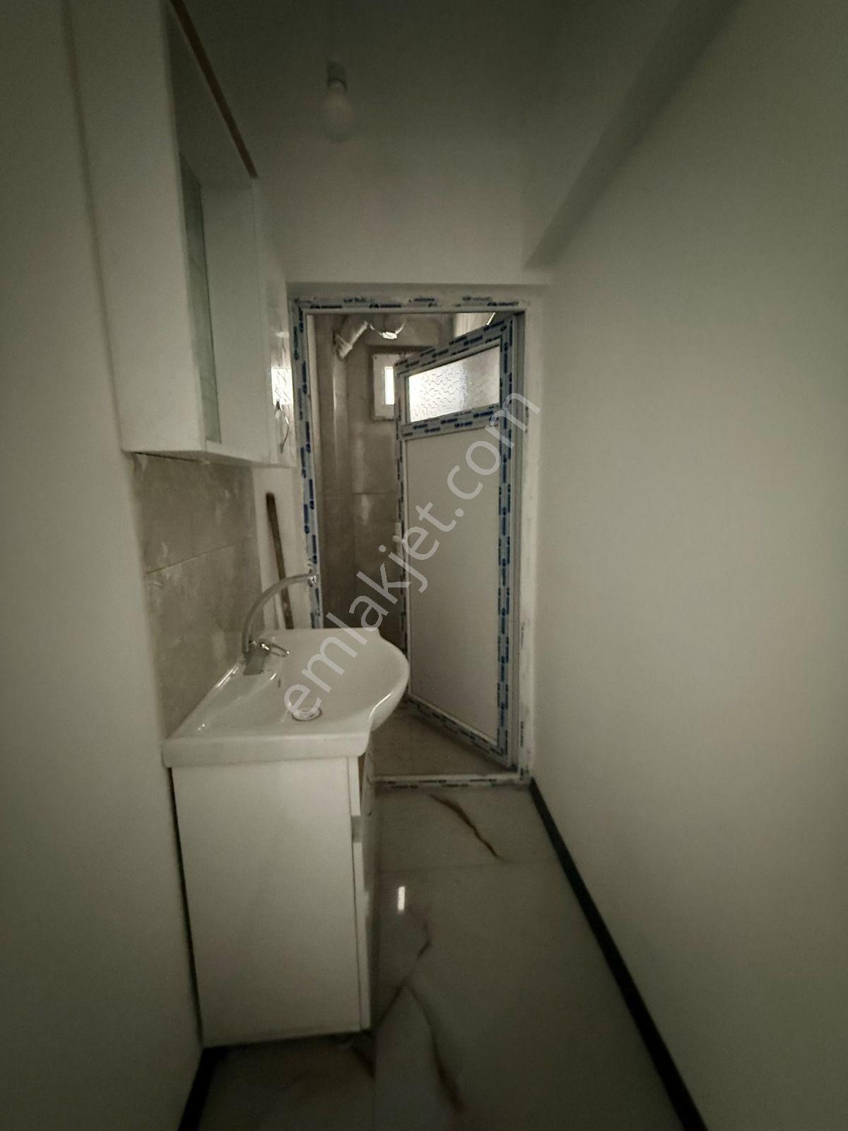 Akşemsettin Mah'de 3+1 Satılık Ara Kat Ön Cephe Bağımsız Full Yapılı Daire — fotoğraf 32