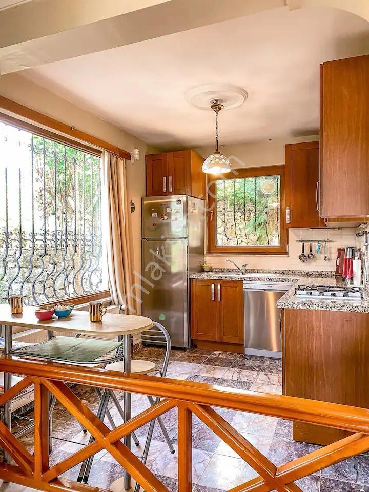 Sapanca’da Göl Manzaralı Satılık Müstakil Villa — fotoğraf 21