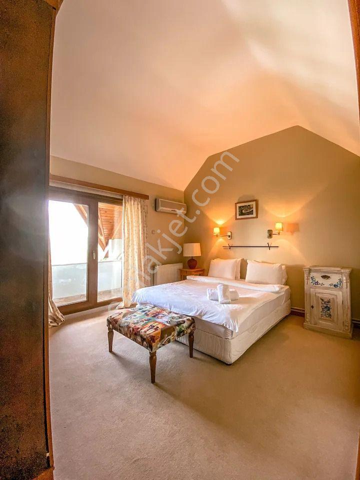 Sapanca’da Göl Manzaralı Satılık Müstakil Villa — fotoğraf 33