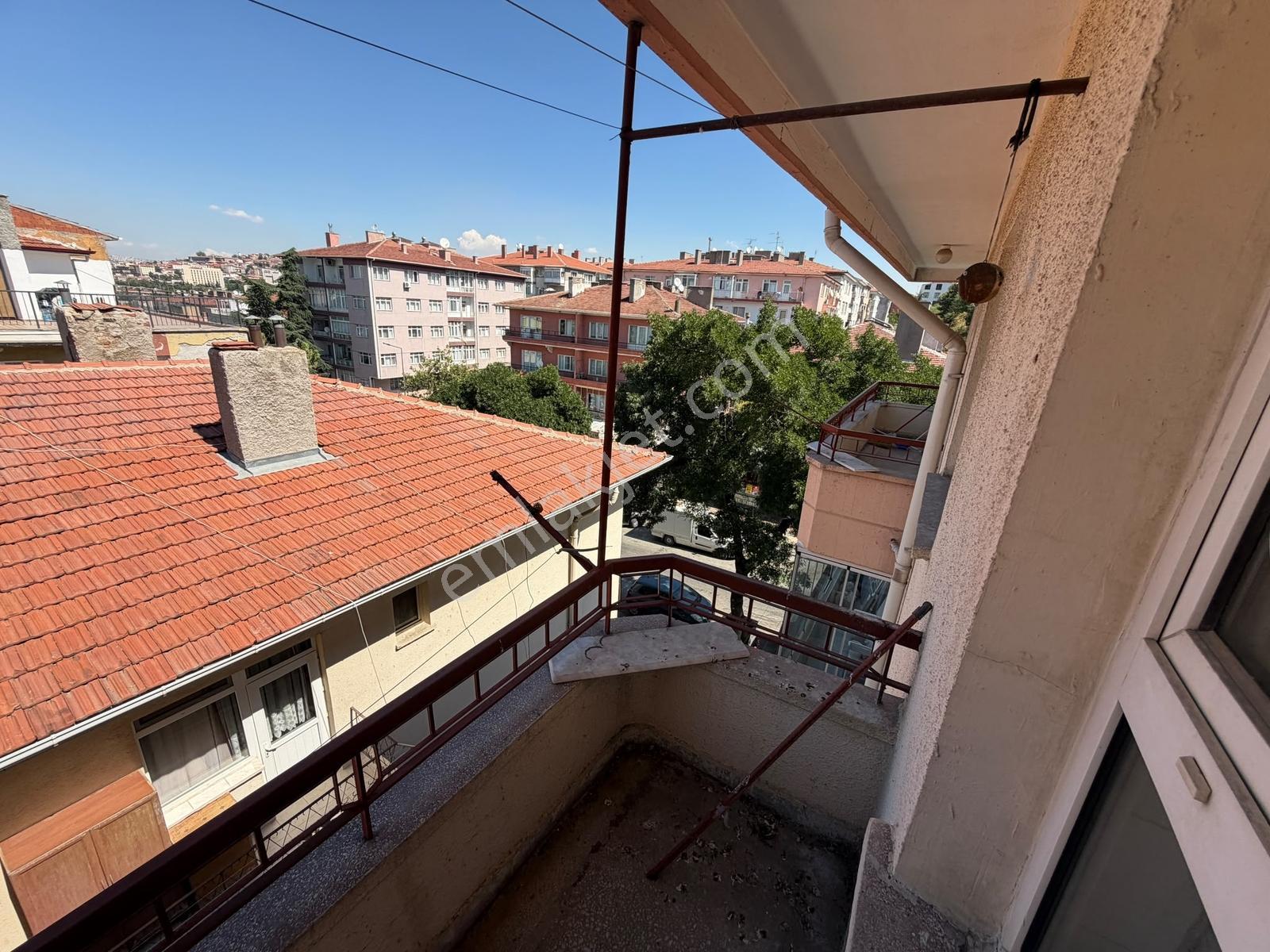 Joli Emlak'tan | Ana Cadde Üzeri Bağımsız 3+1 — fotoğraf 5