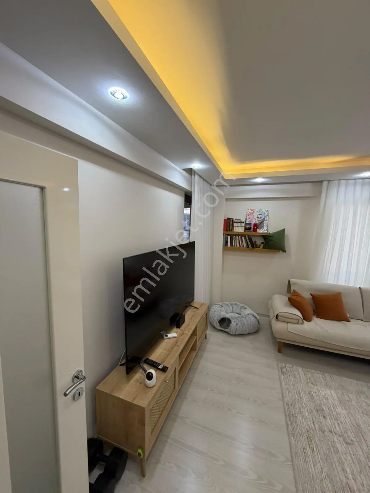 Tubel Gayrimenkulden Yenişafakta Satılık Daire — fotoğraf 3