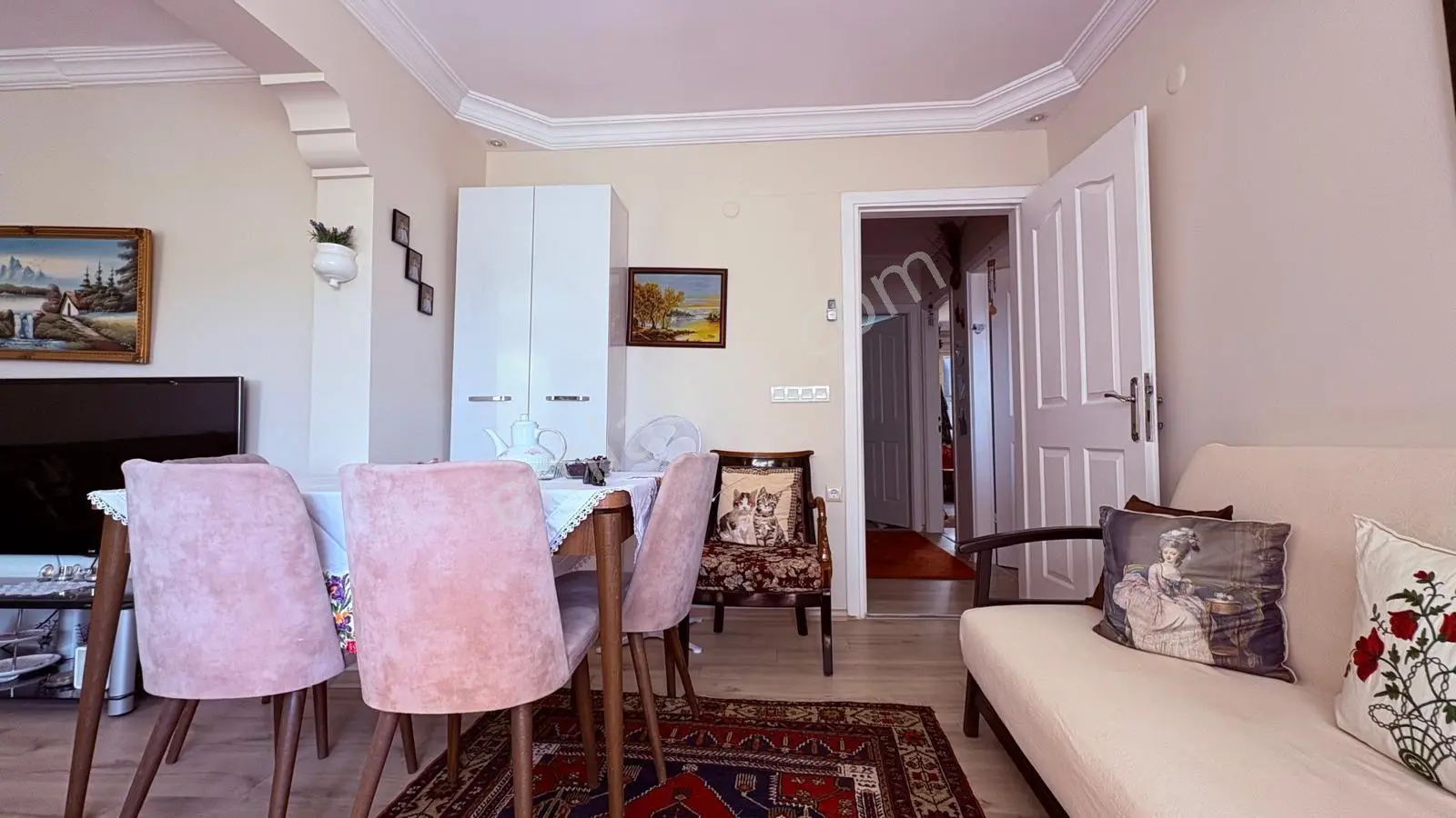 Kadınlar Denizinde Komple Tadilatlı 2+1 Site İçinde Daire — fotoğraf 3