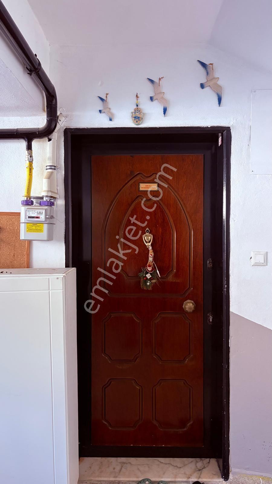 Kadınlar Denizinde Komple Tadilatlı 2+1 Site İçinde Daire — fotoğraf 11