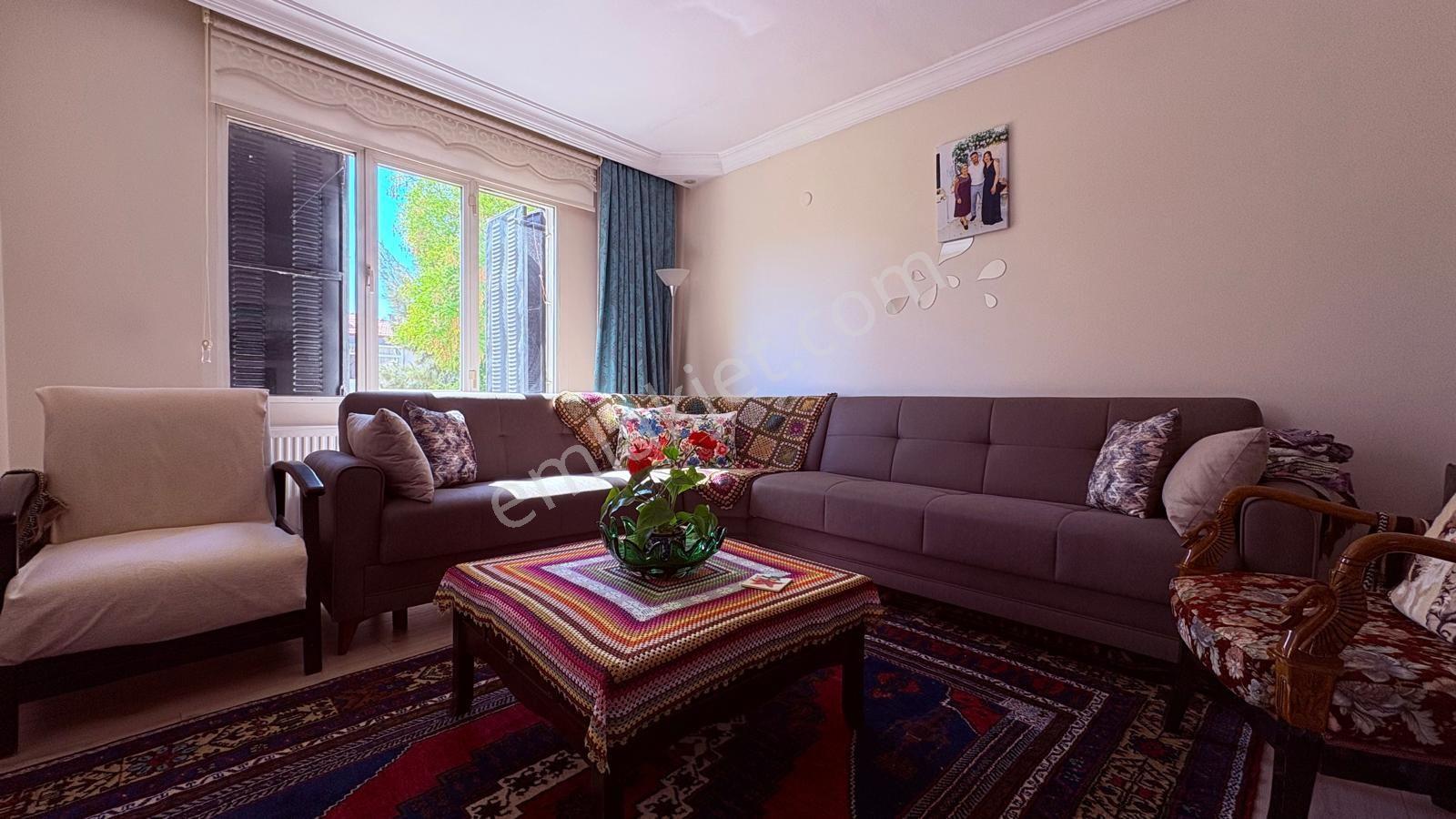Kadınlar Denizinde Komple Tadilatlı 2+1 Site İçinde Daire — fotoğraf 13