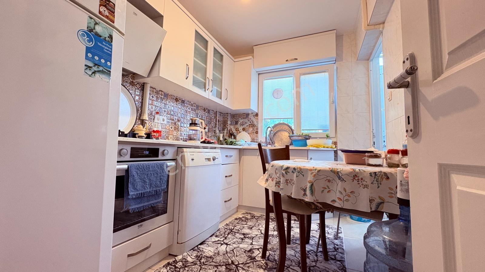 Kadınlar Denizinde Komple Tadilatlı 2+1 Site İçinde Daire — fotoğraf 20