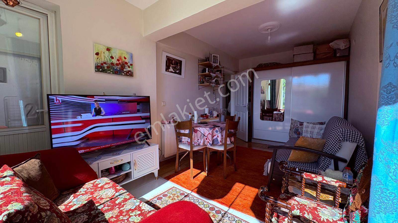 Kadınlar Denizinde Komple Tadilatlı 2+1 Site İçinde Daire — fotoğraf 24