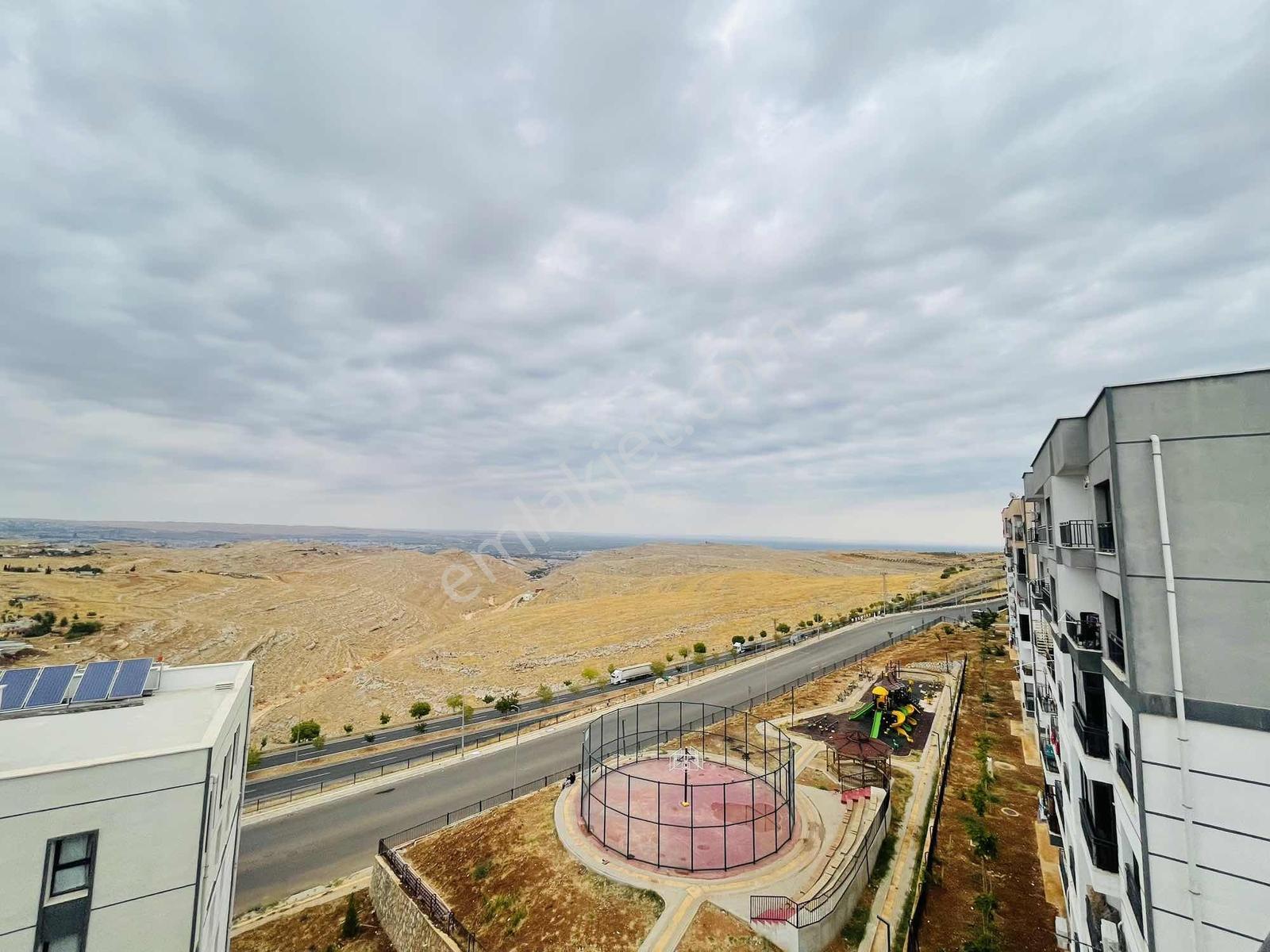 Güç Emlaktan Yeni Batıkent Tokiler De Satılık 3+1 Daire — fotoğraf 2