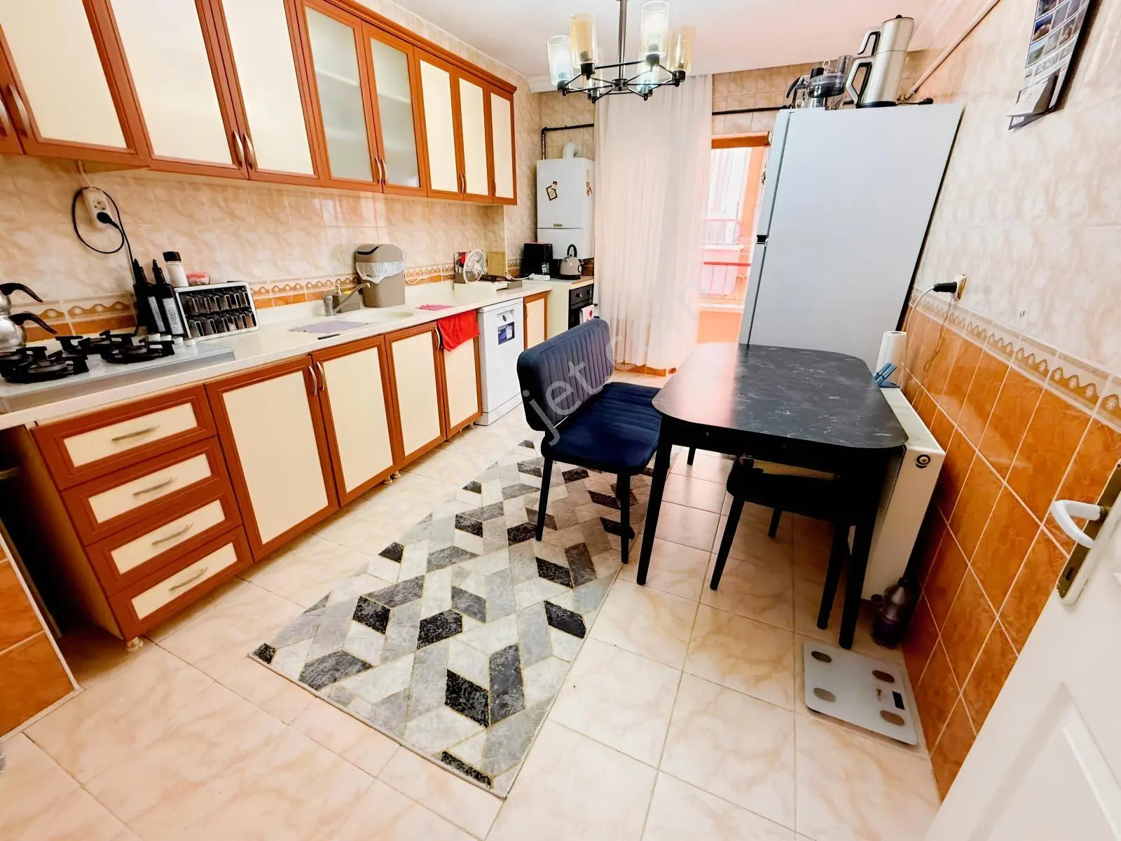 Erciyas'tan Banliyo İstasyonu Yanı 3.kat Konum'da Manzaralı 3+1 — fotoğraf 5