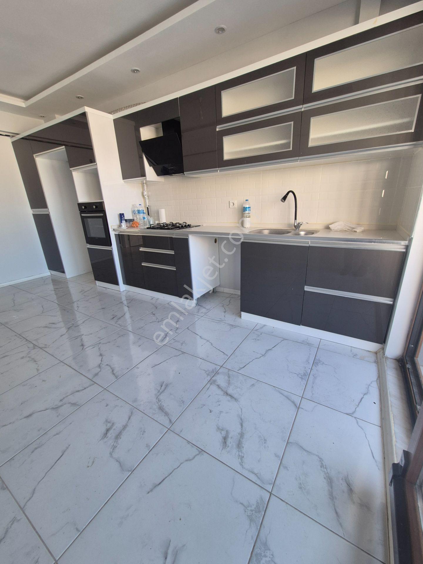 Altunbay Emlaktan Yarenler De Satılık Lüks 3+1 Daire — fotoğraf 13