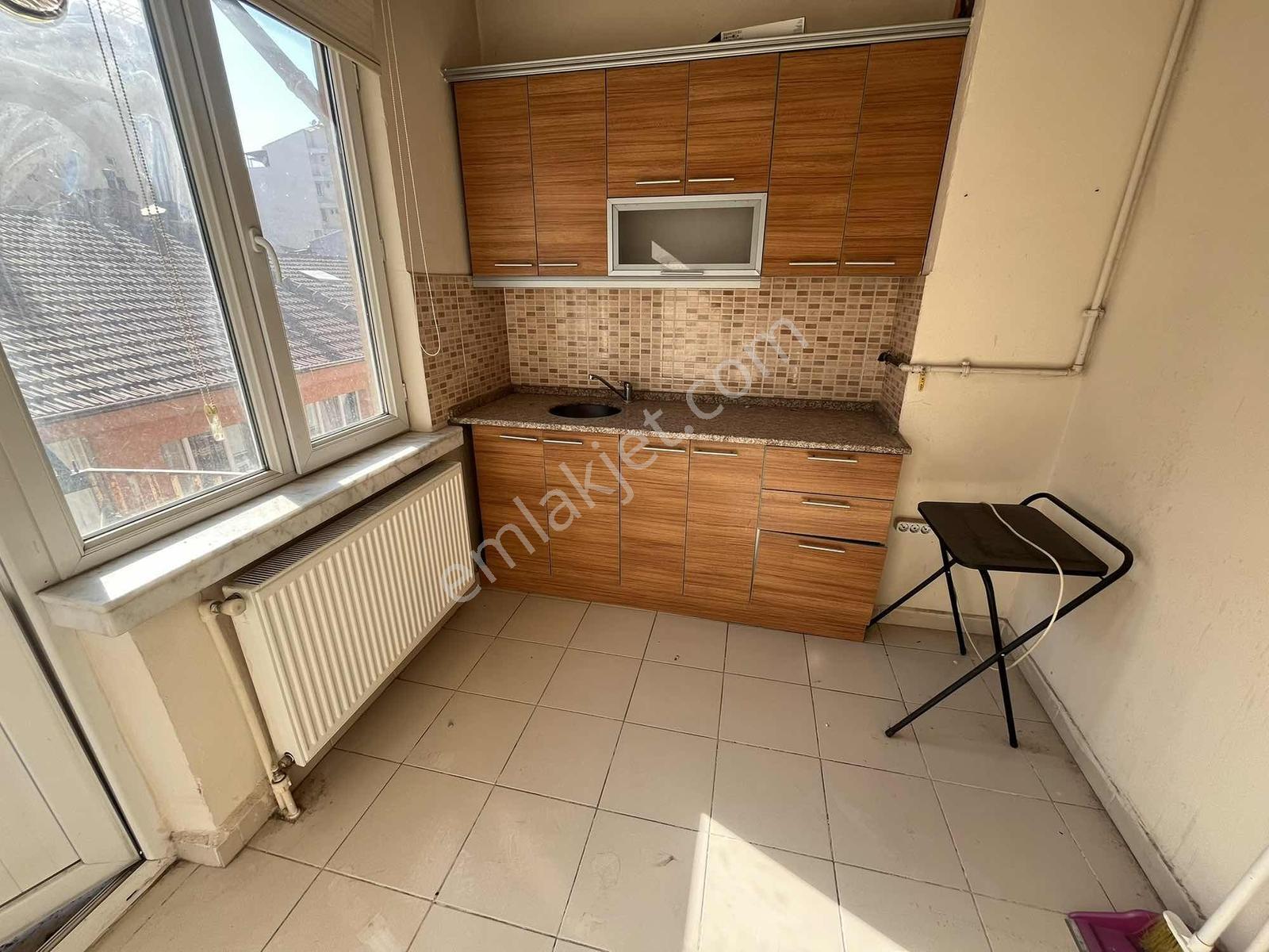 Rw Detay'dan Cumhuriye Mah. Cengiz T.cad. Yakını 2+1 Daire — fotoğraf 2