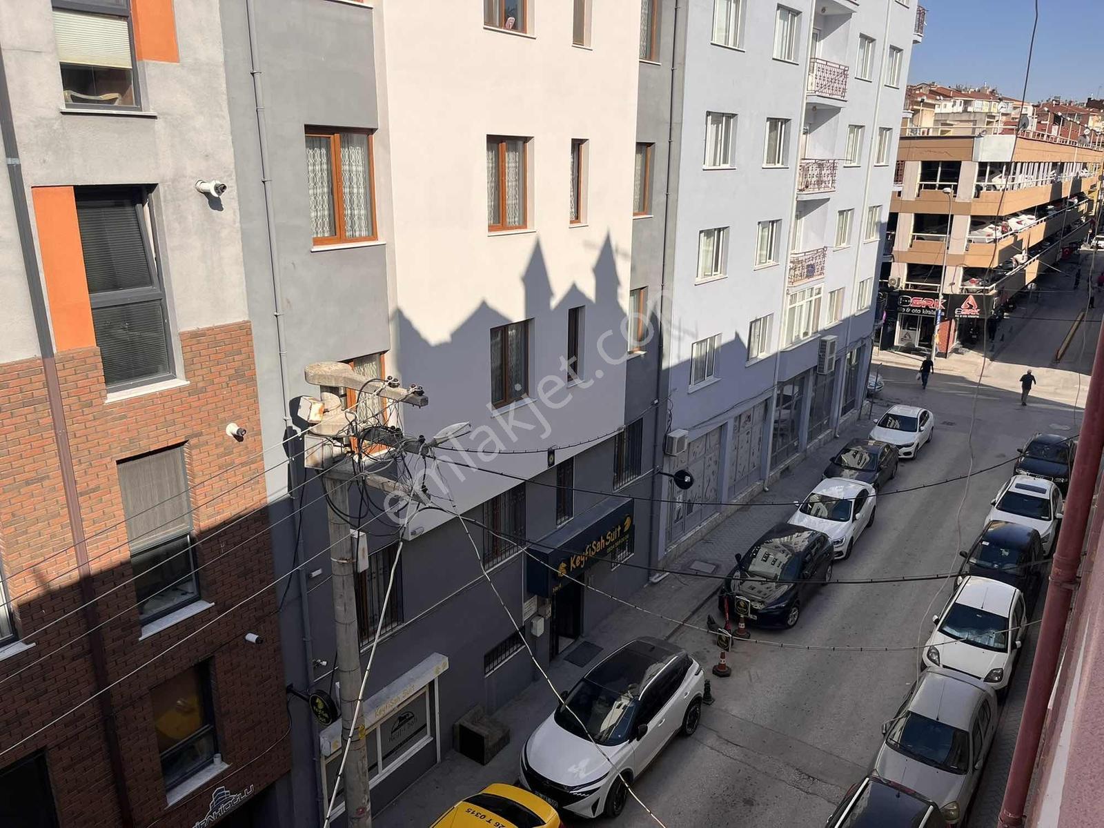 Rw Detay'dan Cumhuriye Mah. Cengiz T.cad. Yakını 2+1 Daire — fotoğraf 12