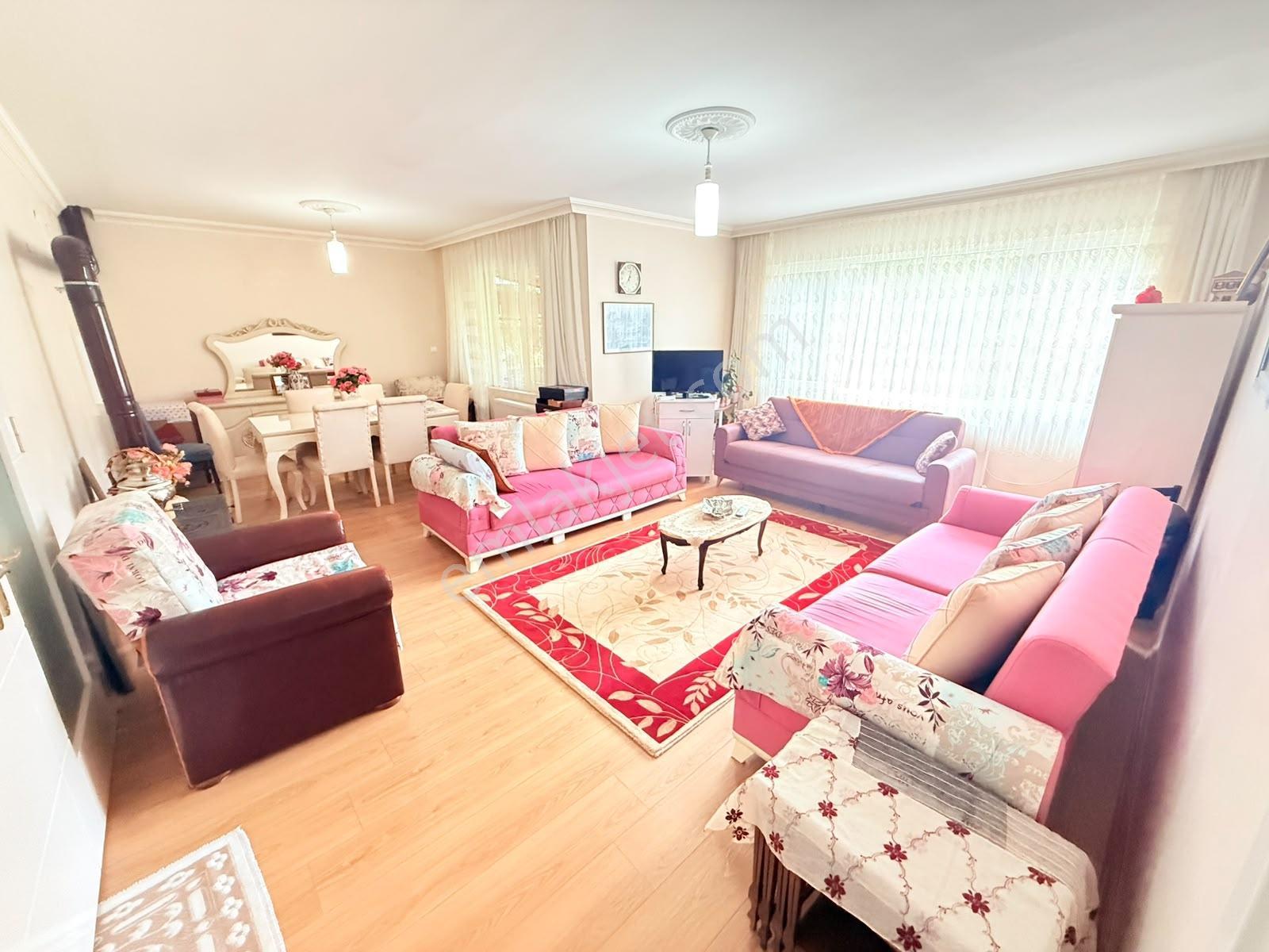 Gölbaşı Ballıkpınar'da Bahçekent Sitesinde 1500m2 6+1 Villa — fotoğraf 7