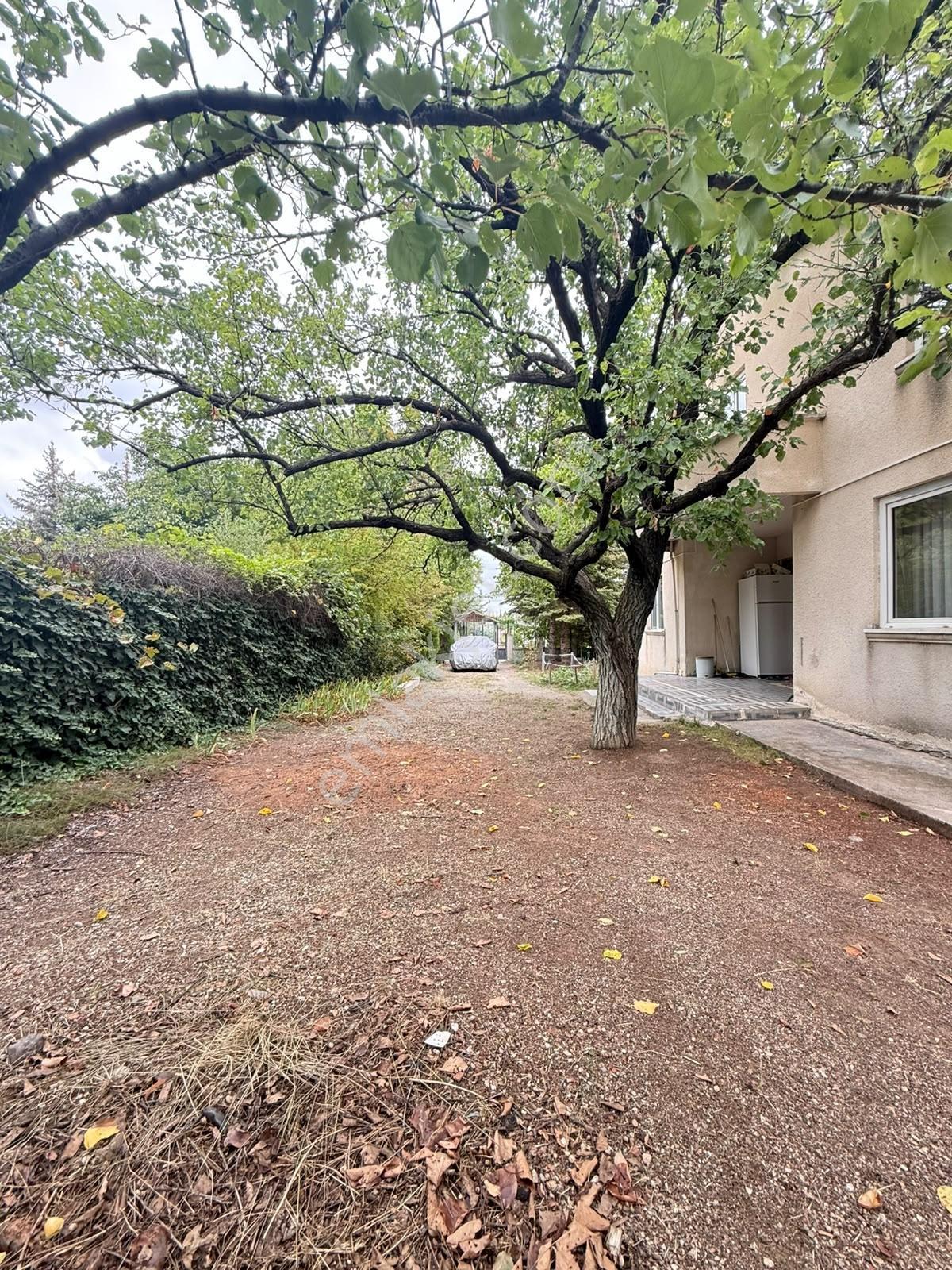 Gölbaşı Ballıkpınar'da Bahçekent Sitesinde 1500m2 6+1 Villa — fotoğraf 26