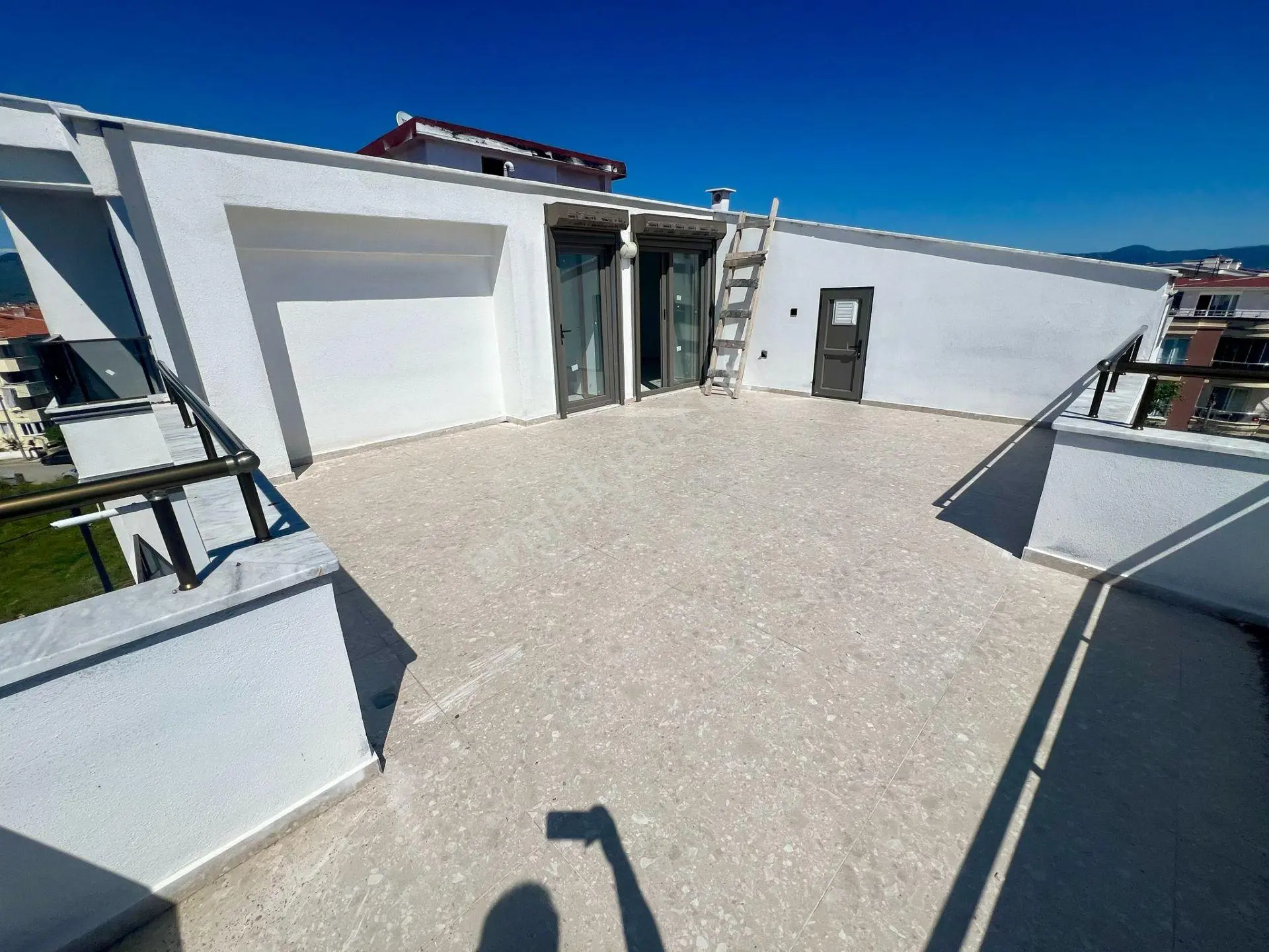 Akçay Aras Emlaktan Altınkumda Doğalgazlı Denize 300 Metre 3+1 Dubleks Daire — fotoğraf 22