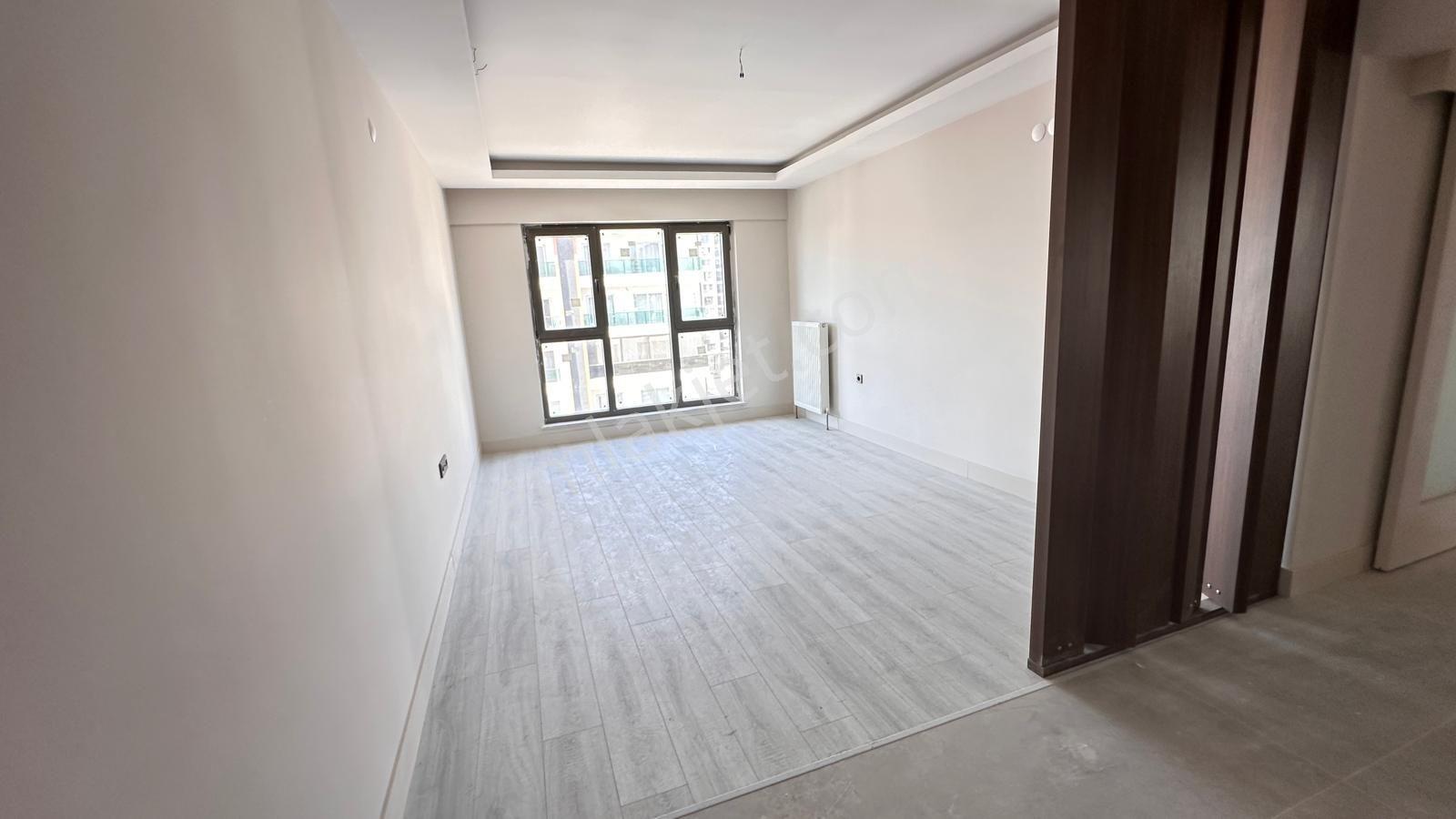 Eryaman Yeşilova Güvenlikli Sitede İskanlı Çift Banyolu Lüx 2+1 — fotoğraf 3