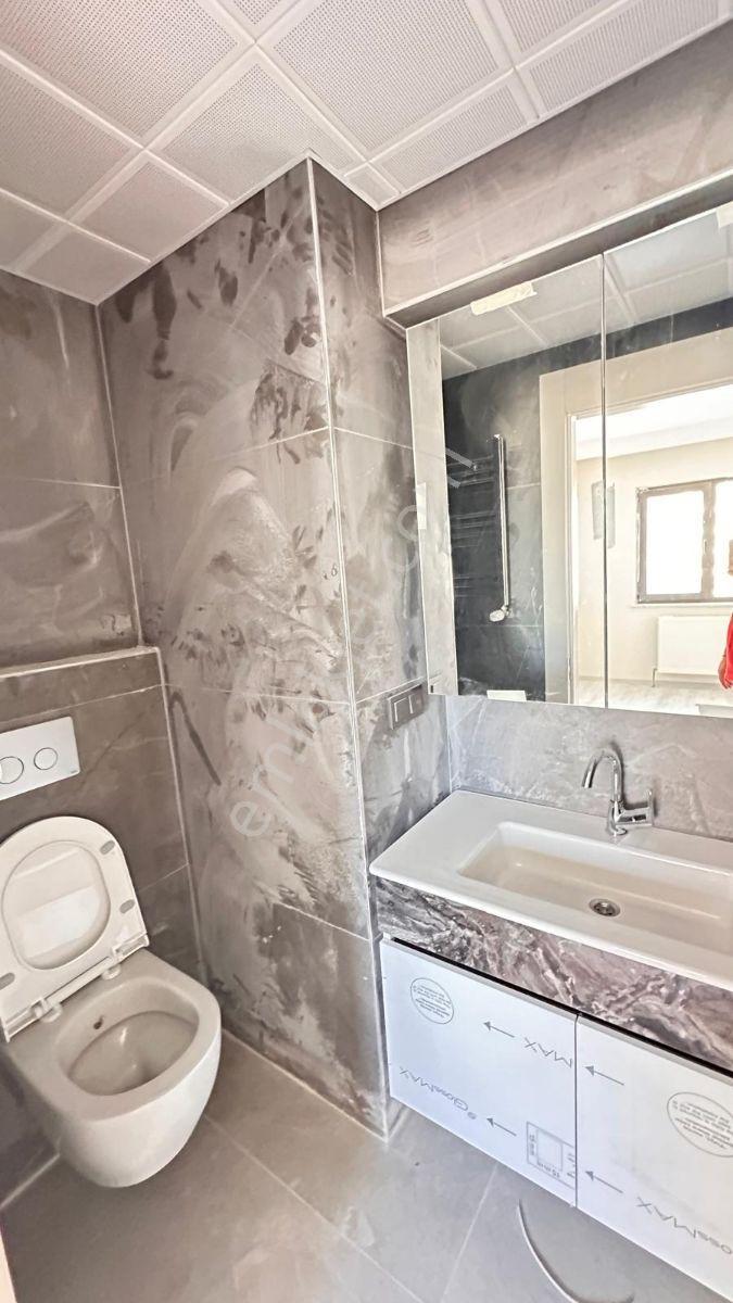 Eryaman Yeşilova Güvenlikli Sitede İskanlı Çift Banyolu Lüx 2+1 — fotoğraf 12