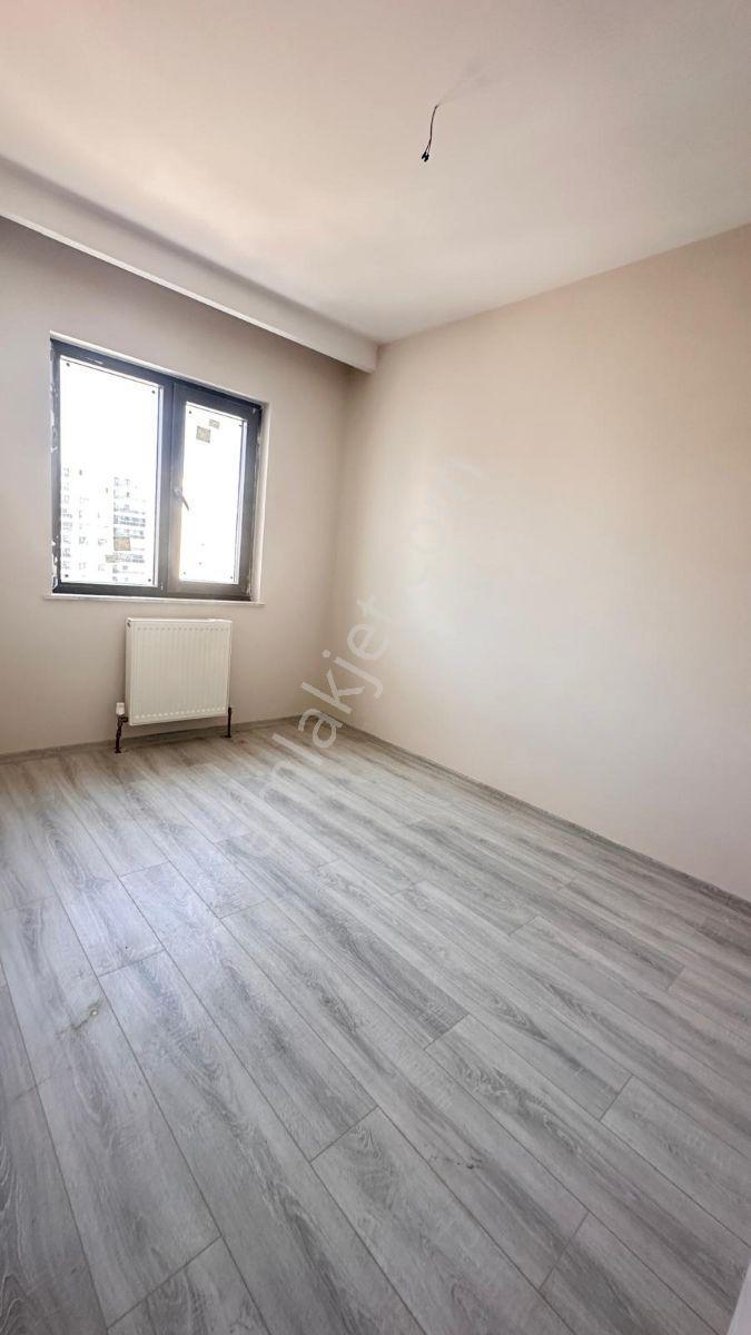 Eryaman Yeşilova Güvenlikli Sitede İskanlı Çift Banyolu Lüx 2+1 — fotoğraf 15