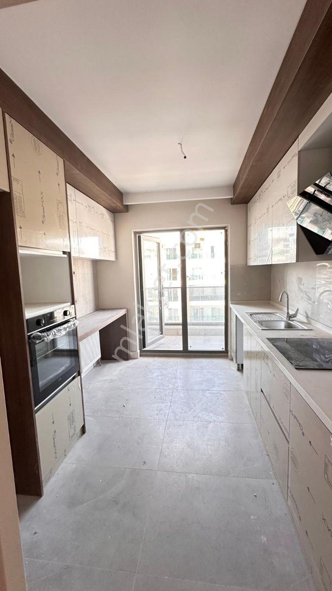 Eryaman Yeşilova Güvenlikli Sitede İskanlı Çift Banyolu Lüx 2+1 — fotoğraf 16