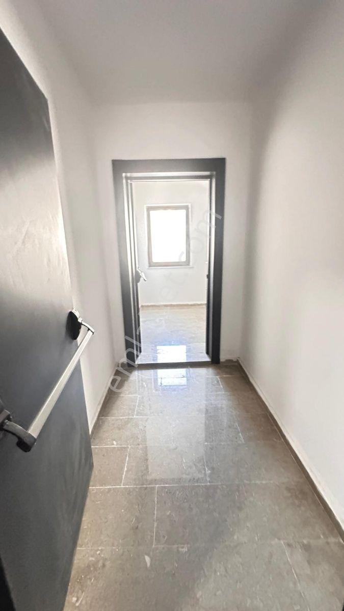 Eryaman Yeşilova Güvenlikli Sitede İskanlı Çift Banyolu Lüx 2+1 — fotoğraf 30