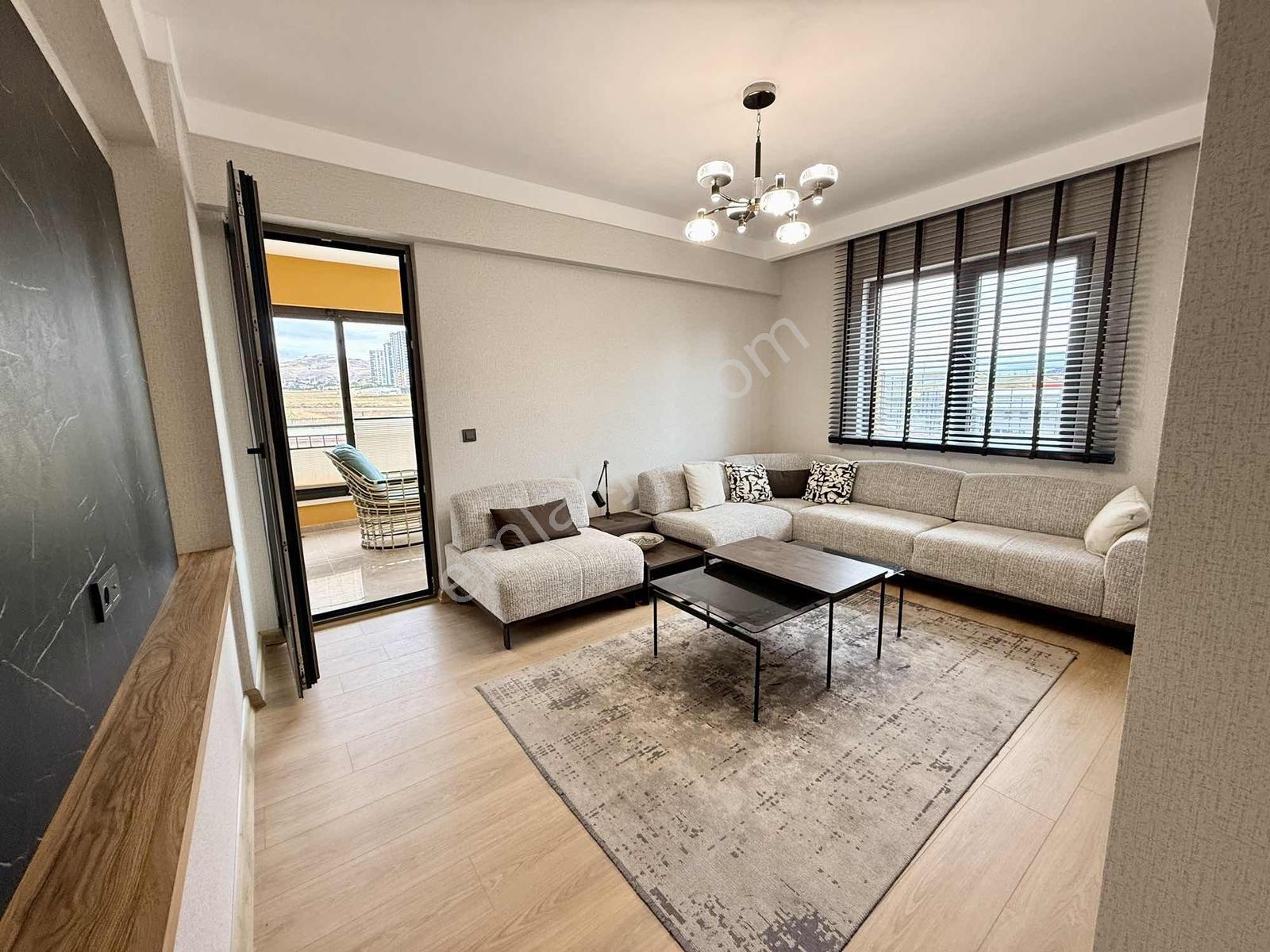 Turgut Özal'da 3 Bloklu Tam Donanımlı Sitede 4+1 Manzaralı Daire — fotoğraf 18