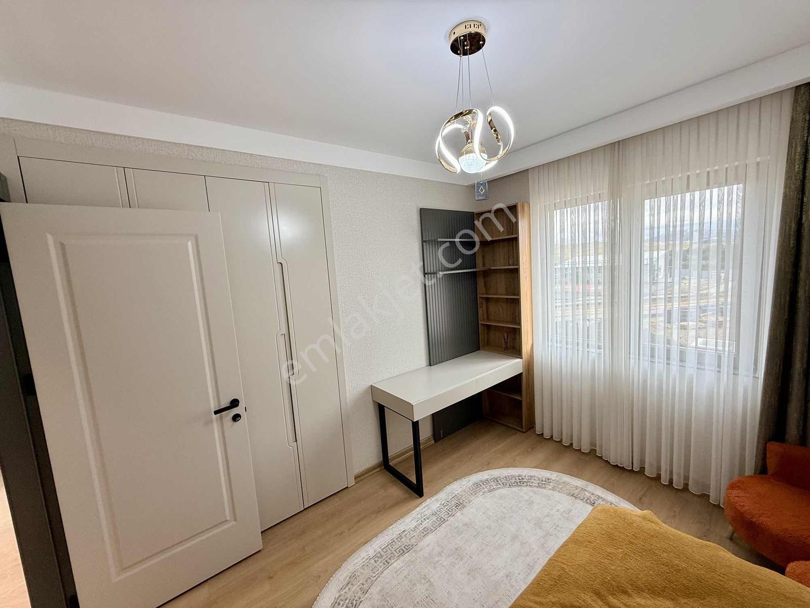 Turgut Özal'da 3 Bloklu Tam Donanımlı Sitede 4+1 Manzaralı Daire — fotoğraf 22